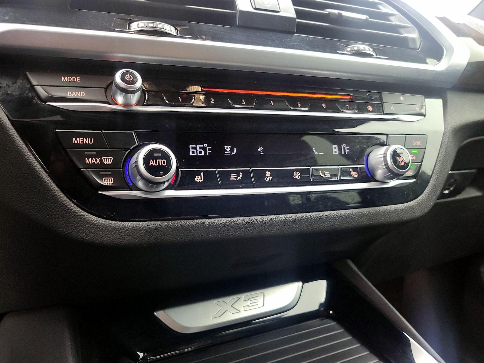 2019 BMW X3 30i - Photo 18