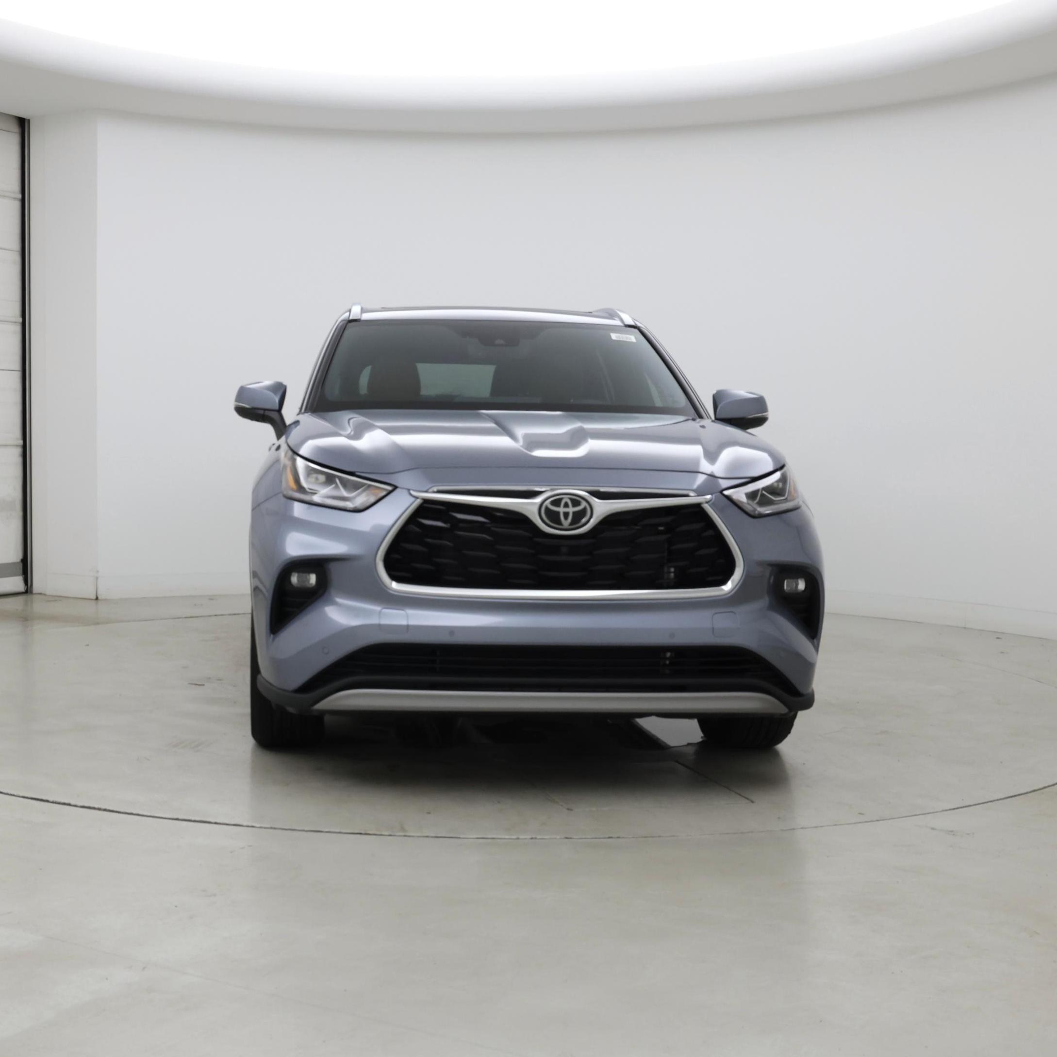 Thumbnail: 2022 Toyota Highlander - 5