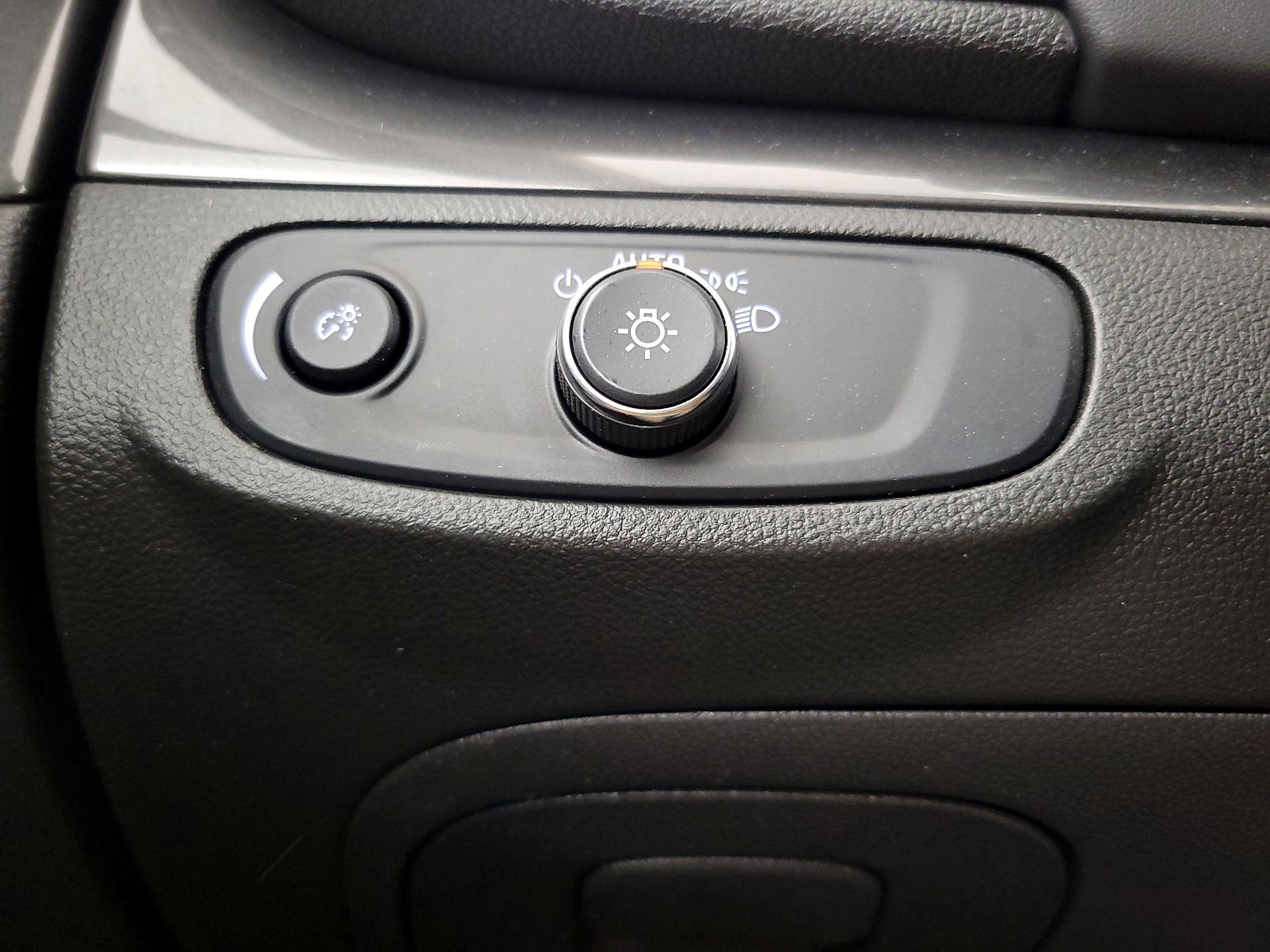 Thumbnail: 2018 Buick Encore - 13