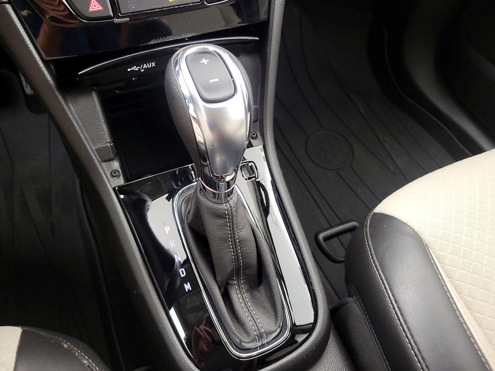Thumbnail: 2018 Buick Encore - 17