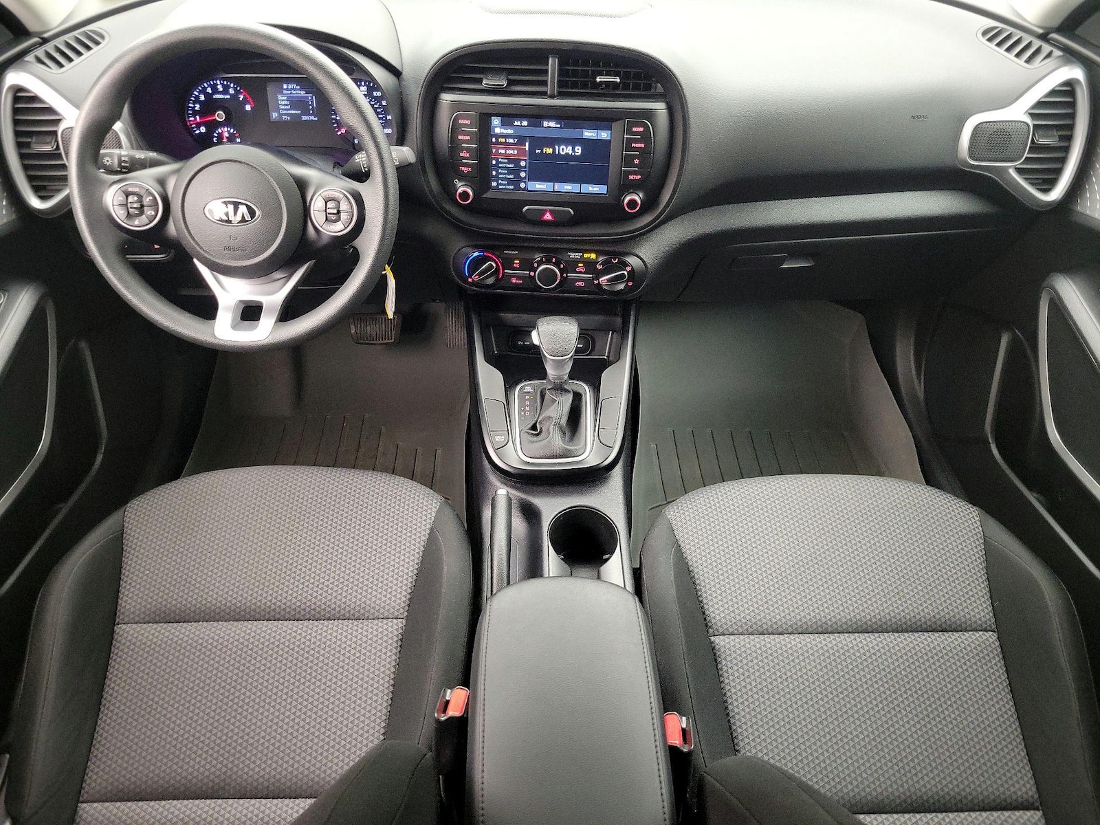 2020 Kia Soul LX - Photo 10