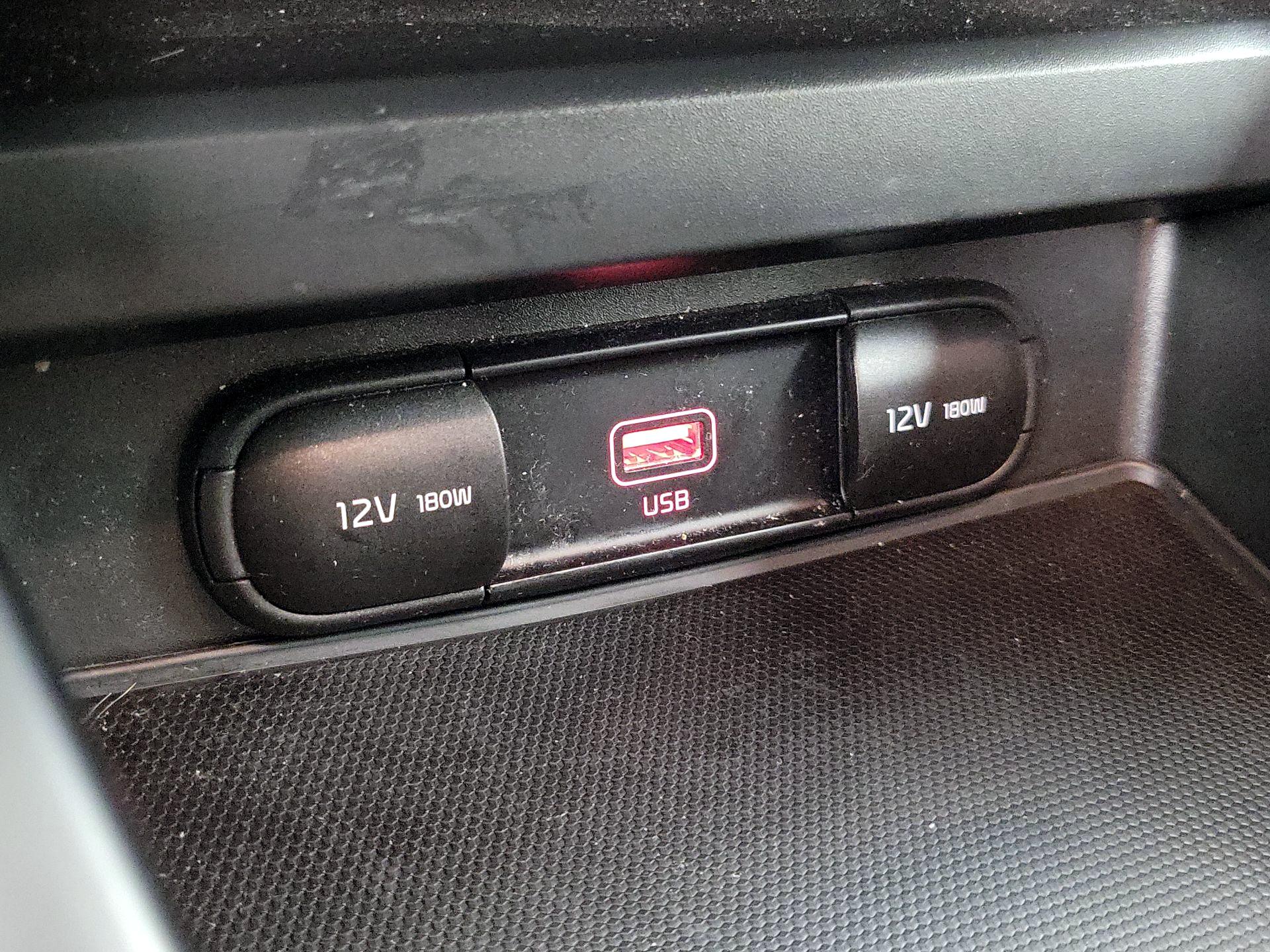 Thumbnail: 2020 Kia Soul - 18