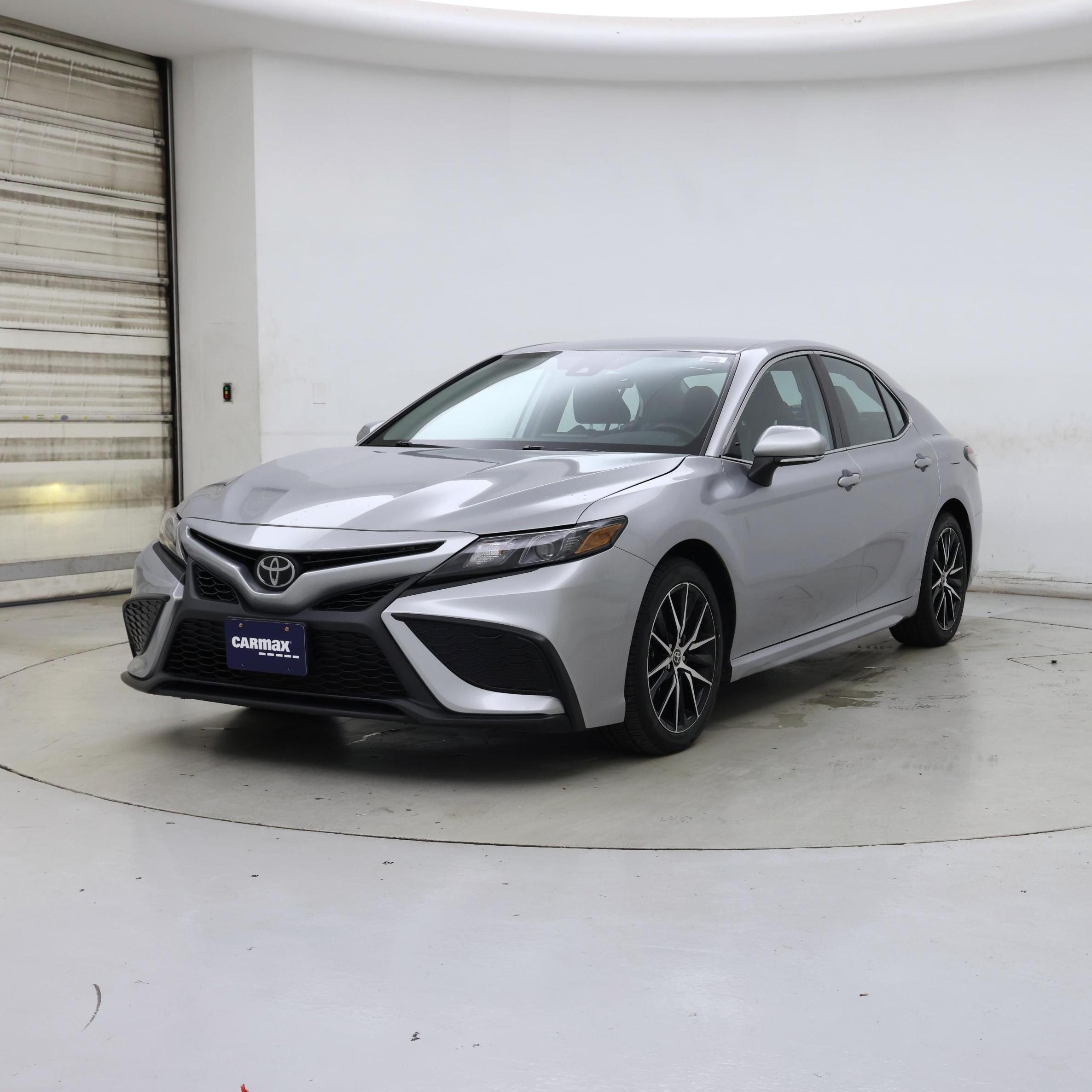Thumbnail: 2023 Toyota Camry - 4