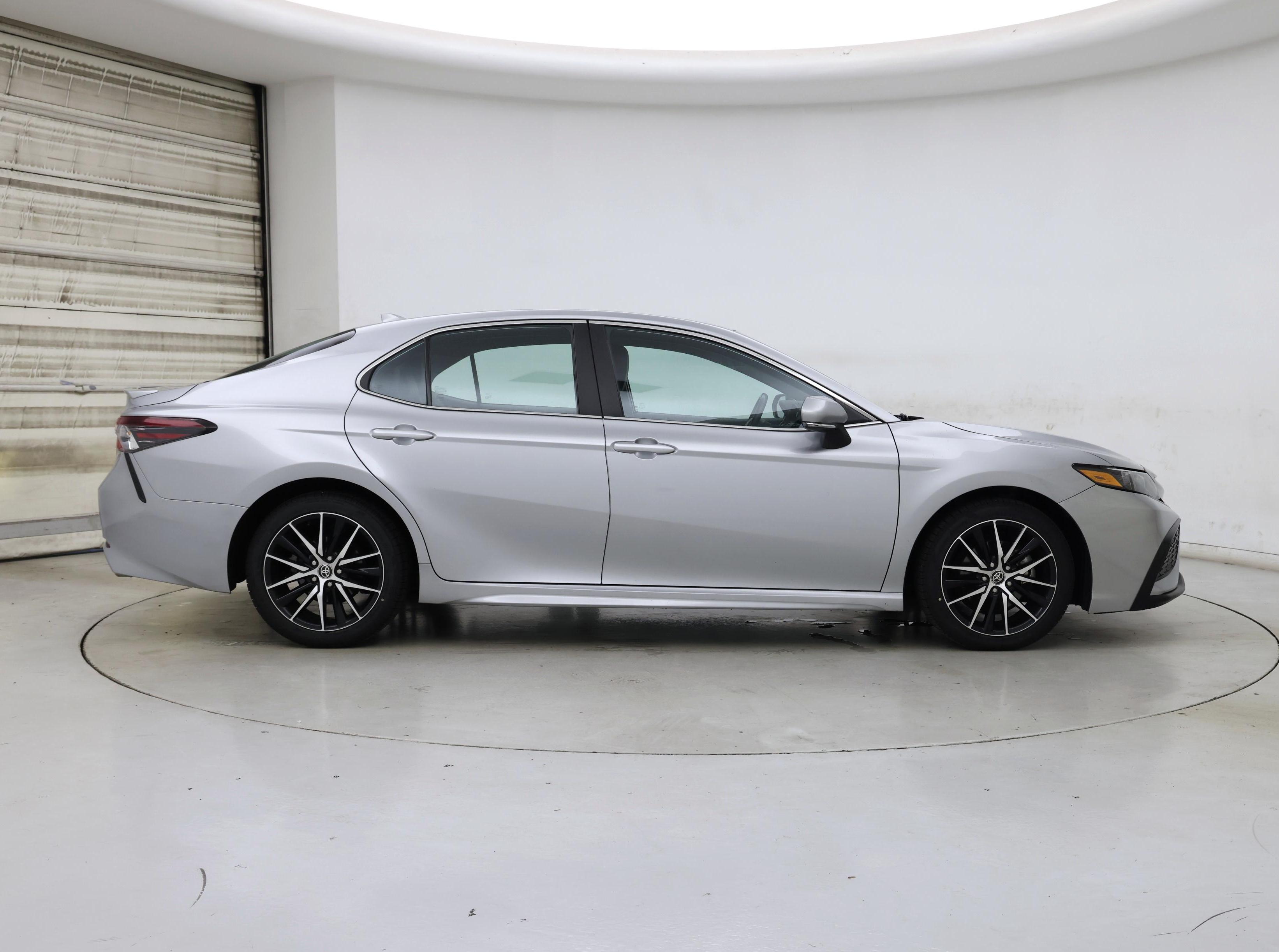 Thumbnail: 2023 Toyota Camry - 7