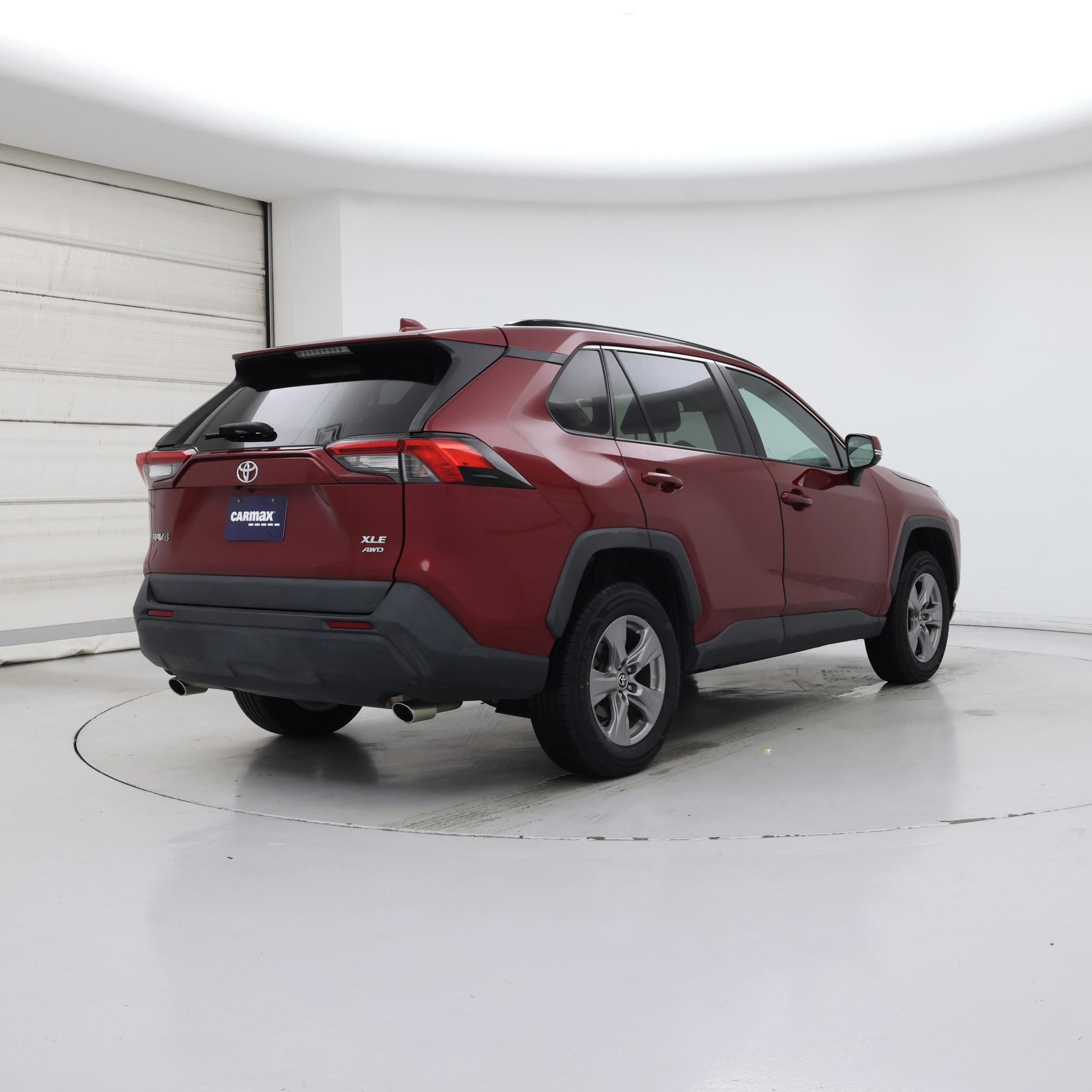 Thumbnail: 2022 Toyota RAV4 - 8