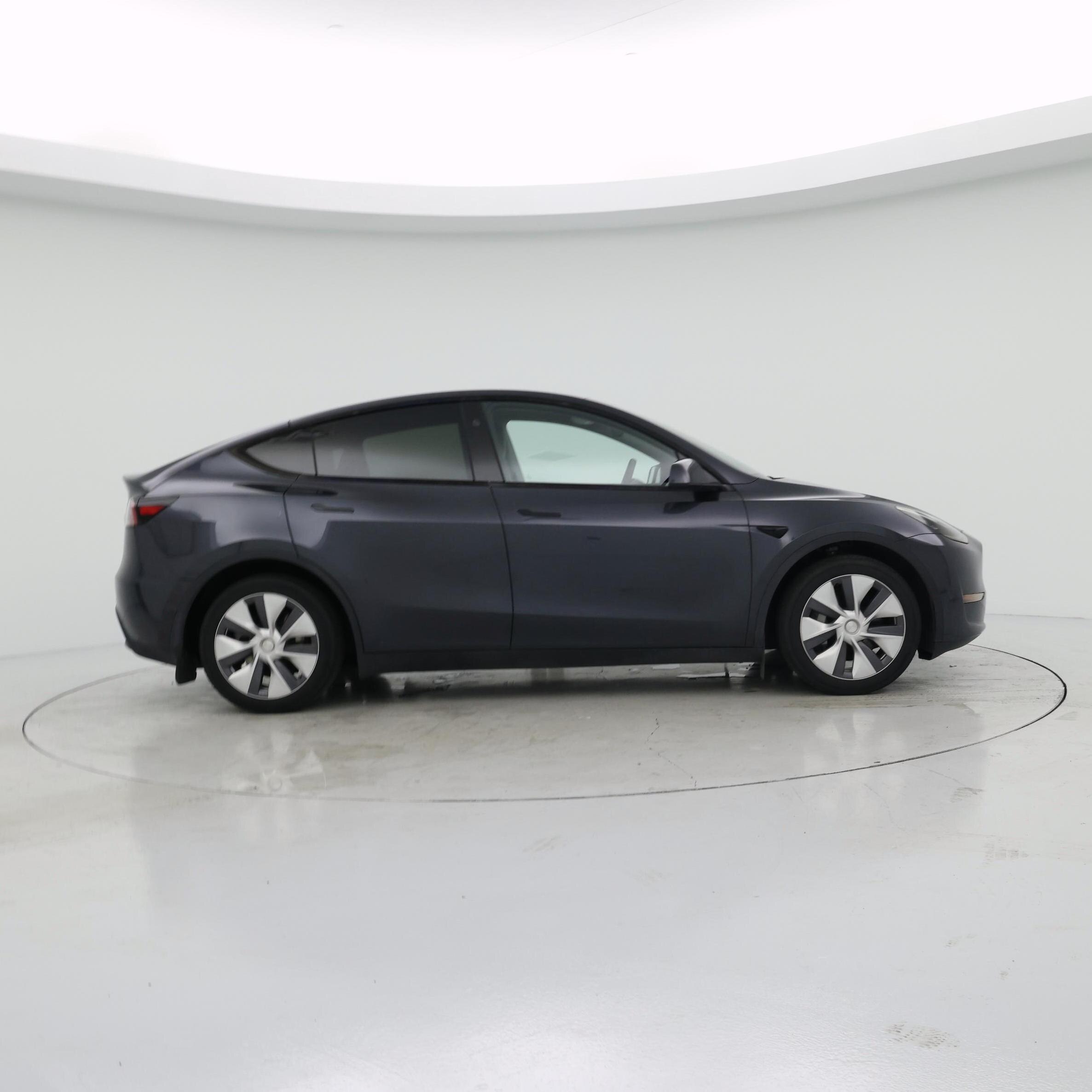 Thumbnail: 2024 Tesla Model Y - 7