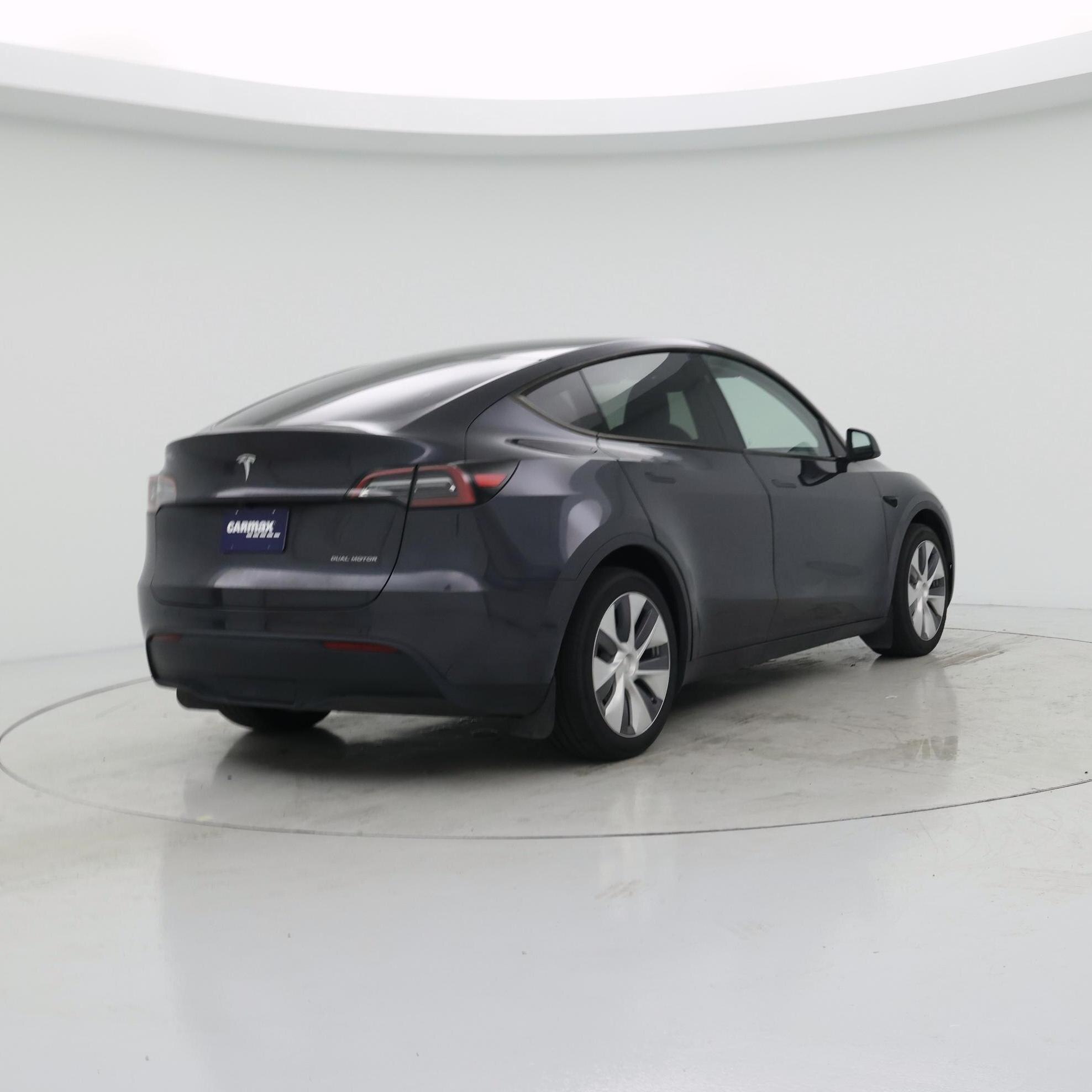 Thumbnail: 2024 Tesla Model Y - 8