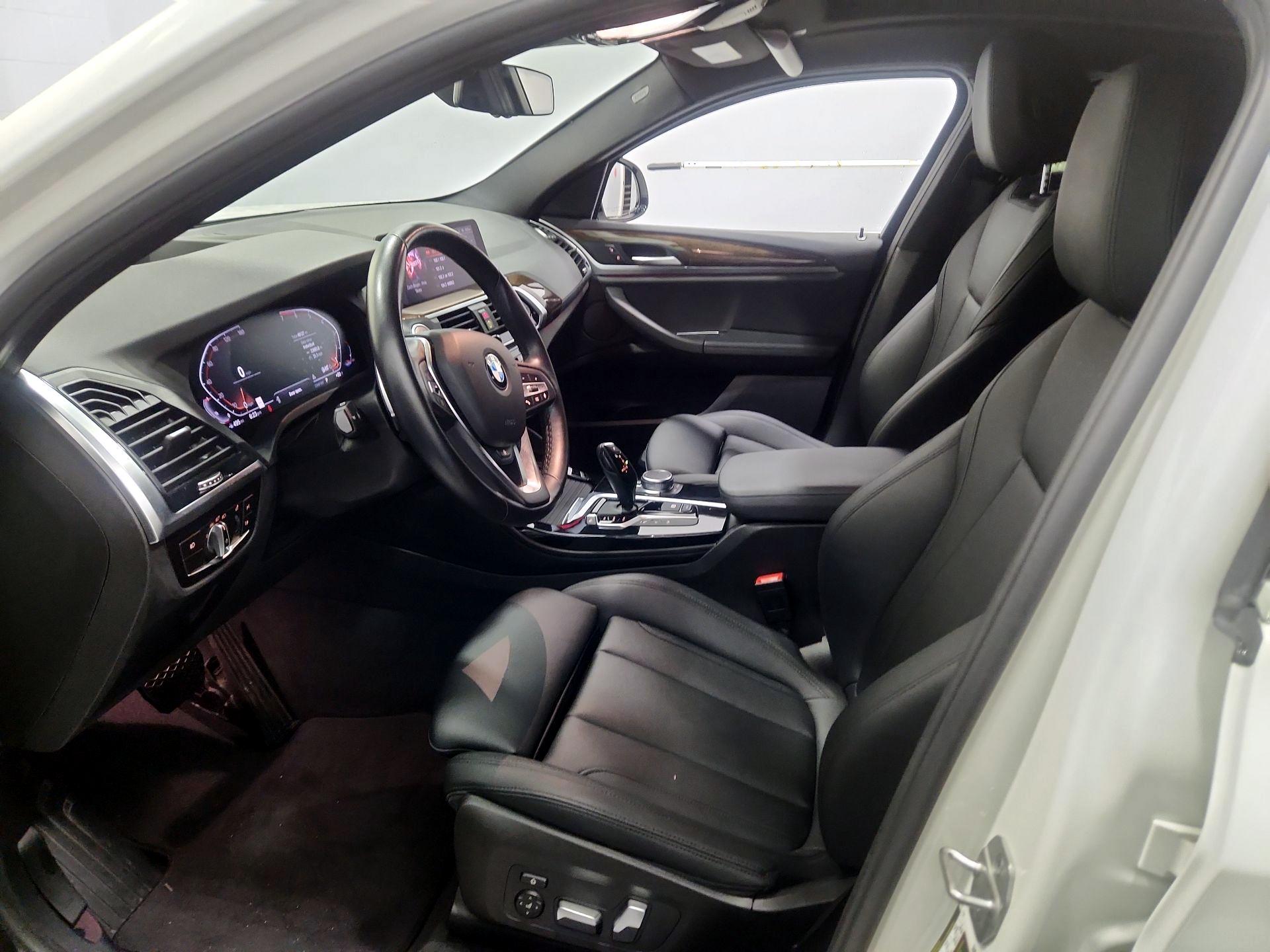 Thumbnail: 2021 BMW X4 - 11