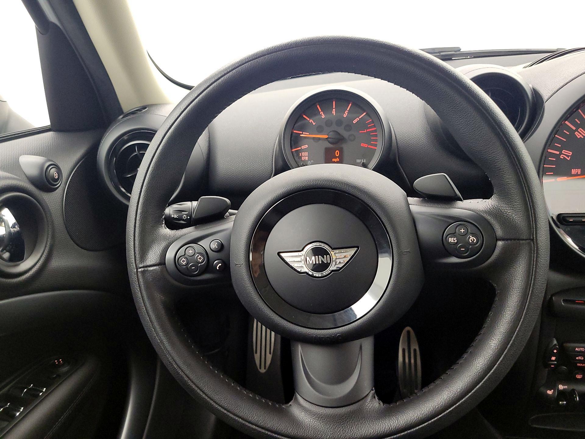 Thumbnail: 2015 MINI Cooper Countryman - 10