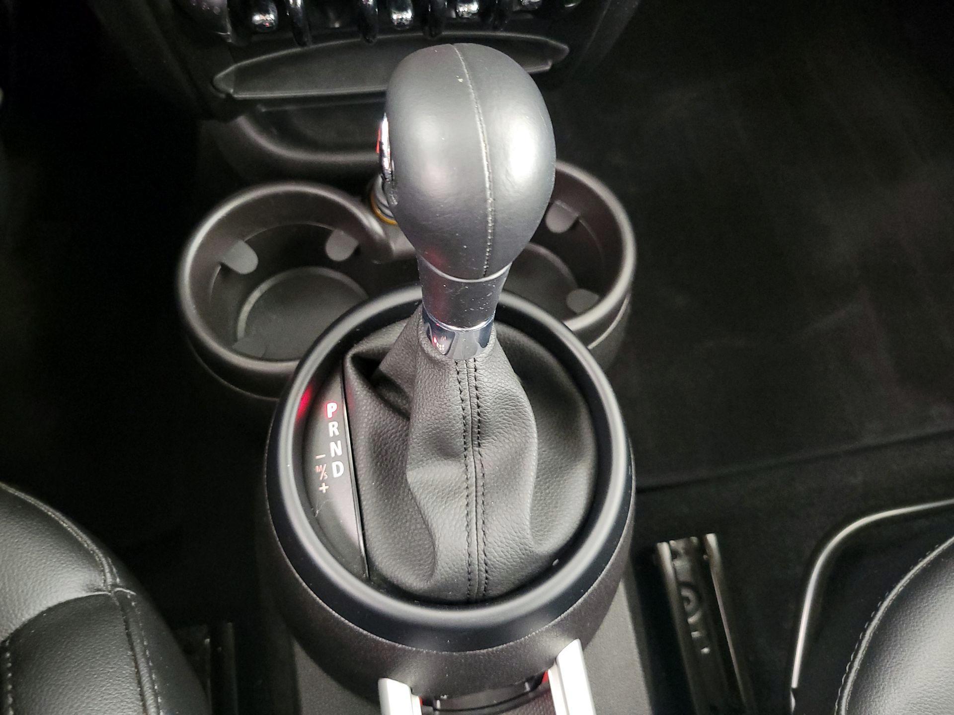 Thumbnail: 2015 MINI Cooper Countryman - 16