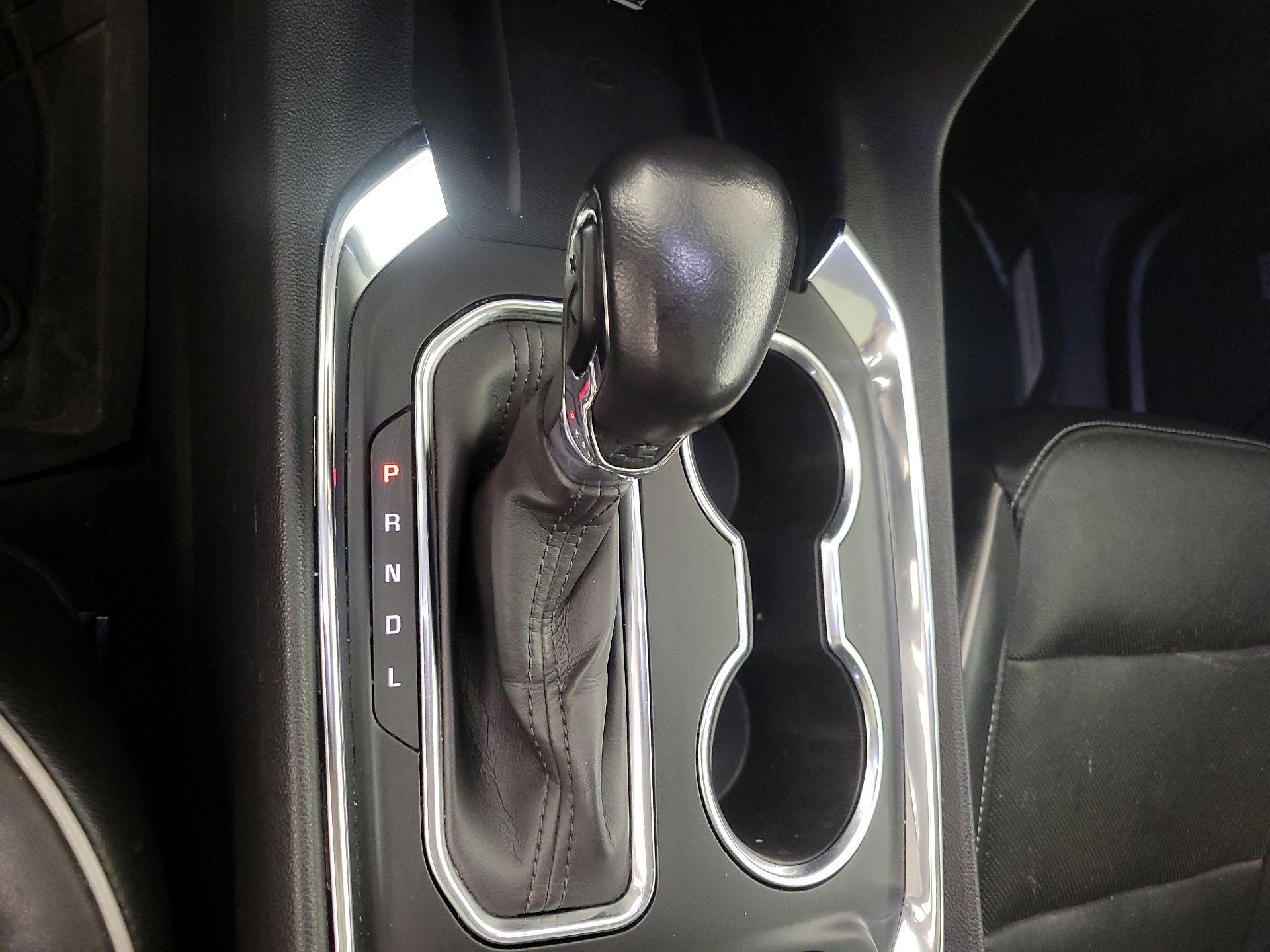 Thumbnail: 2021 Chevrolet Traverse - 17