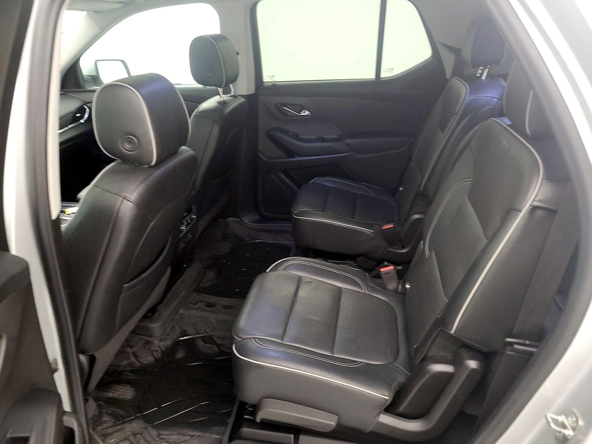 Thumbnail: 2021 Chevrolet Traverse - 20