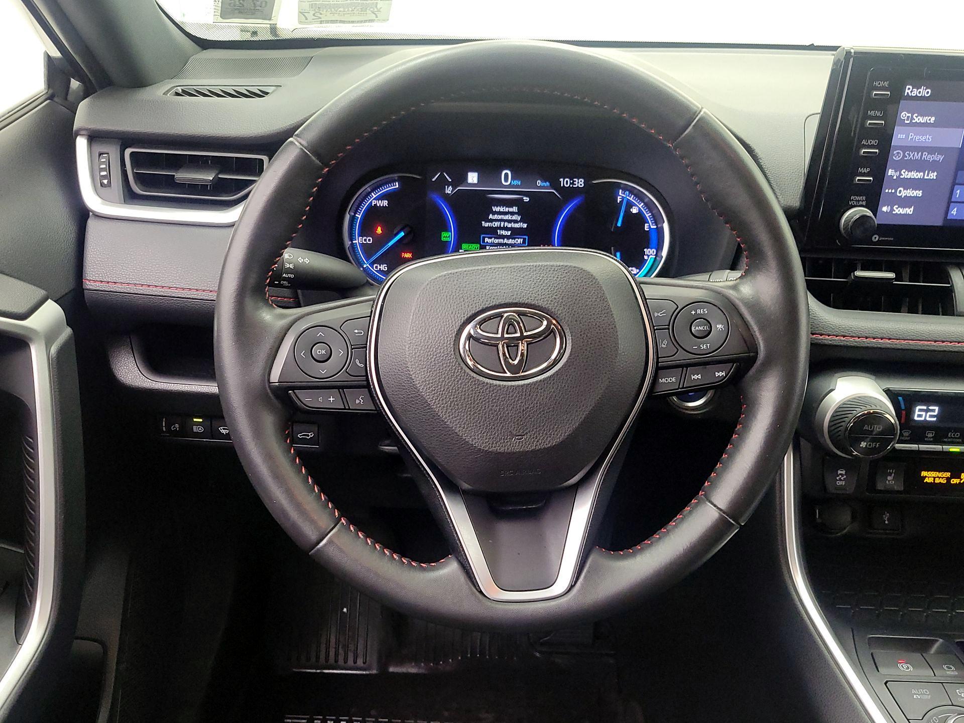 Thumbnail: 2021 Toyota RAV4 - 10