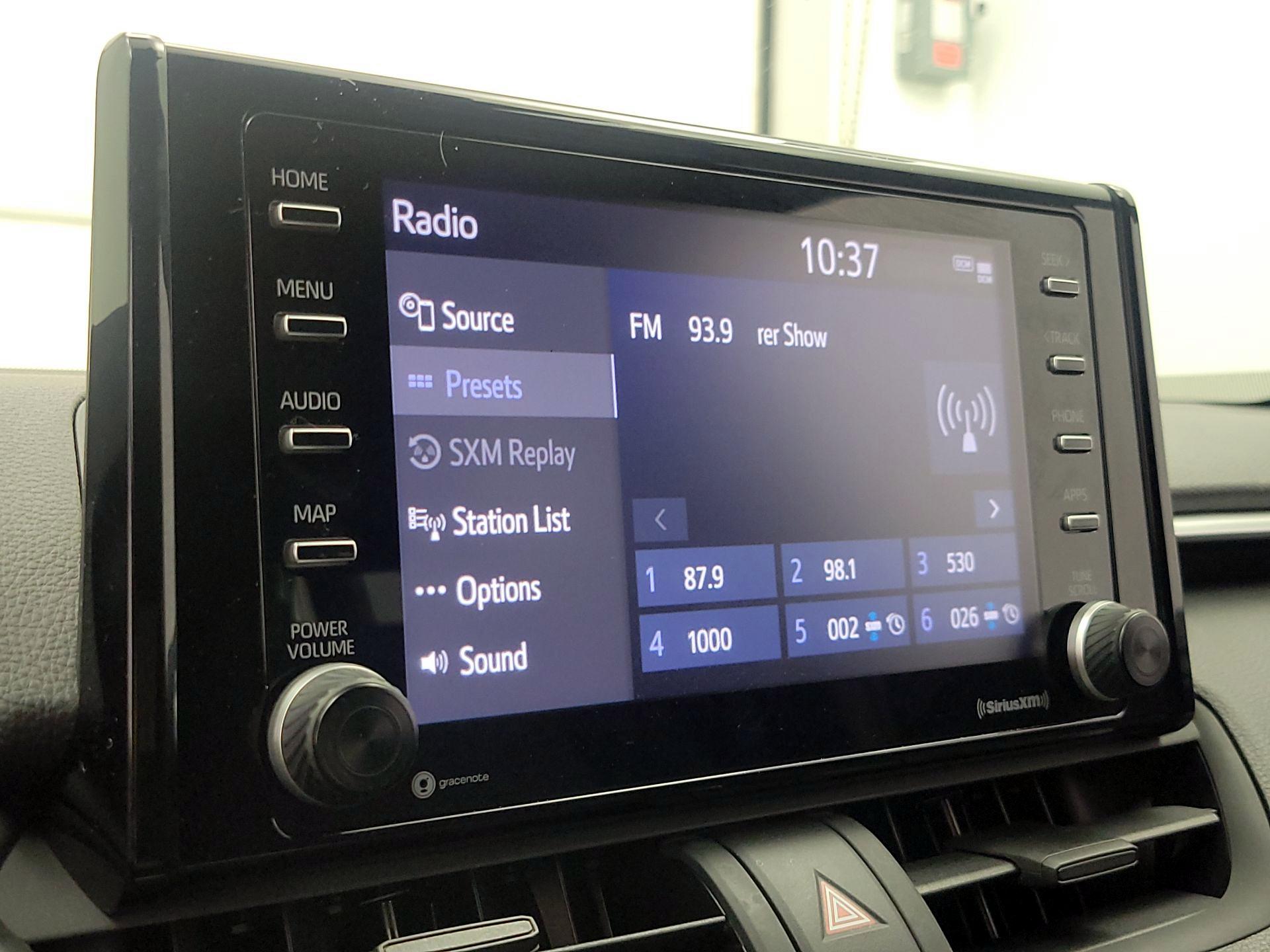 Thumbnail: 2021 Toyota RAV4 - 15