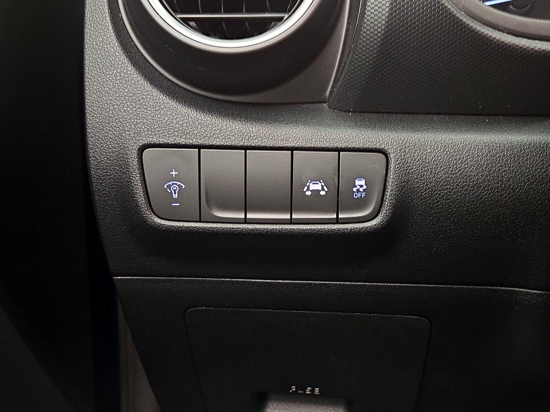 Thumbnail: 2019 Hyundai Kona - 13