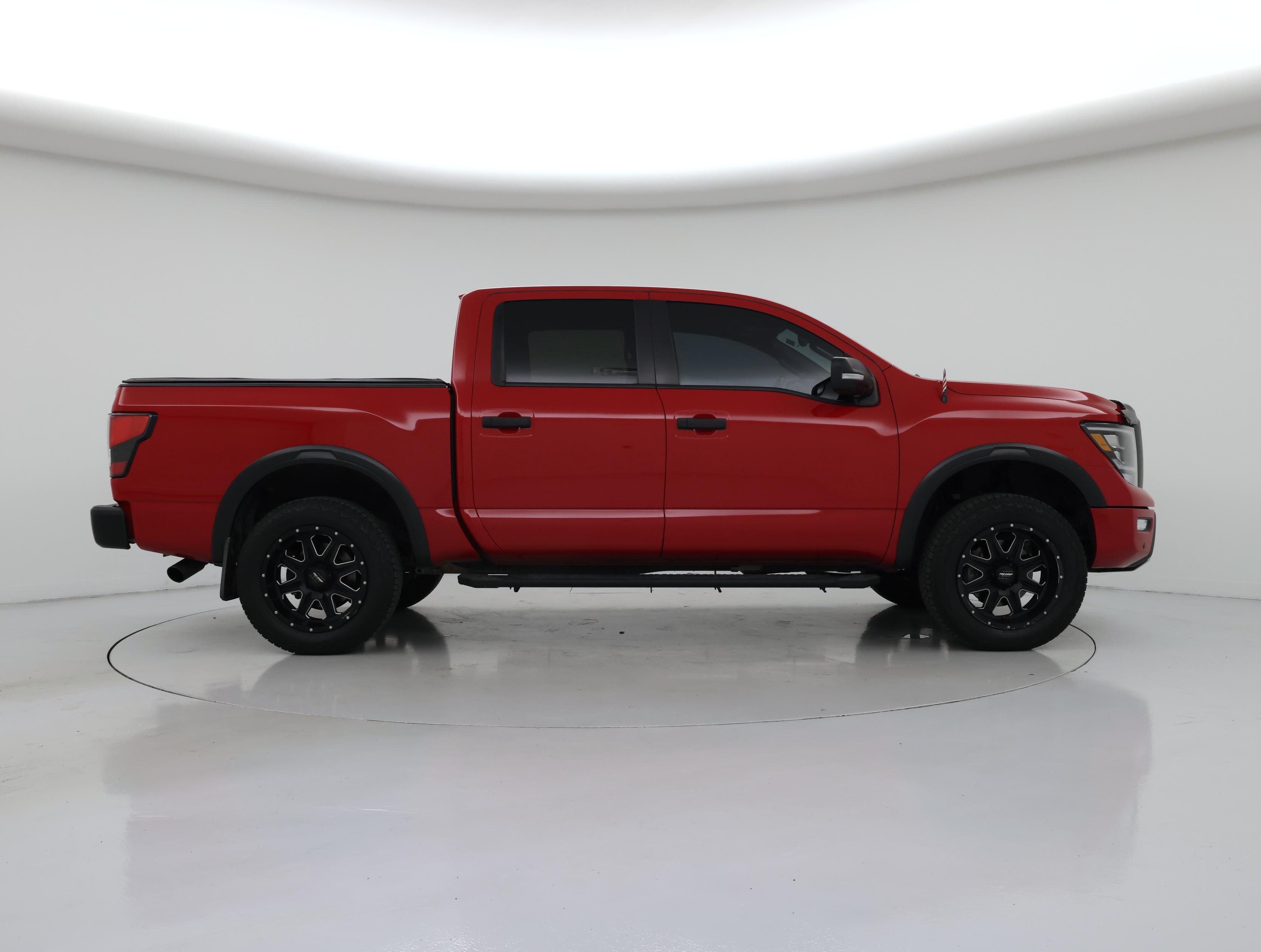 Thumbnail: 2021 Nissan Titan - 7