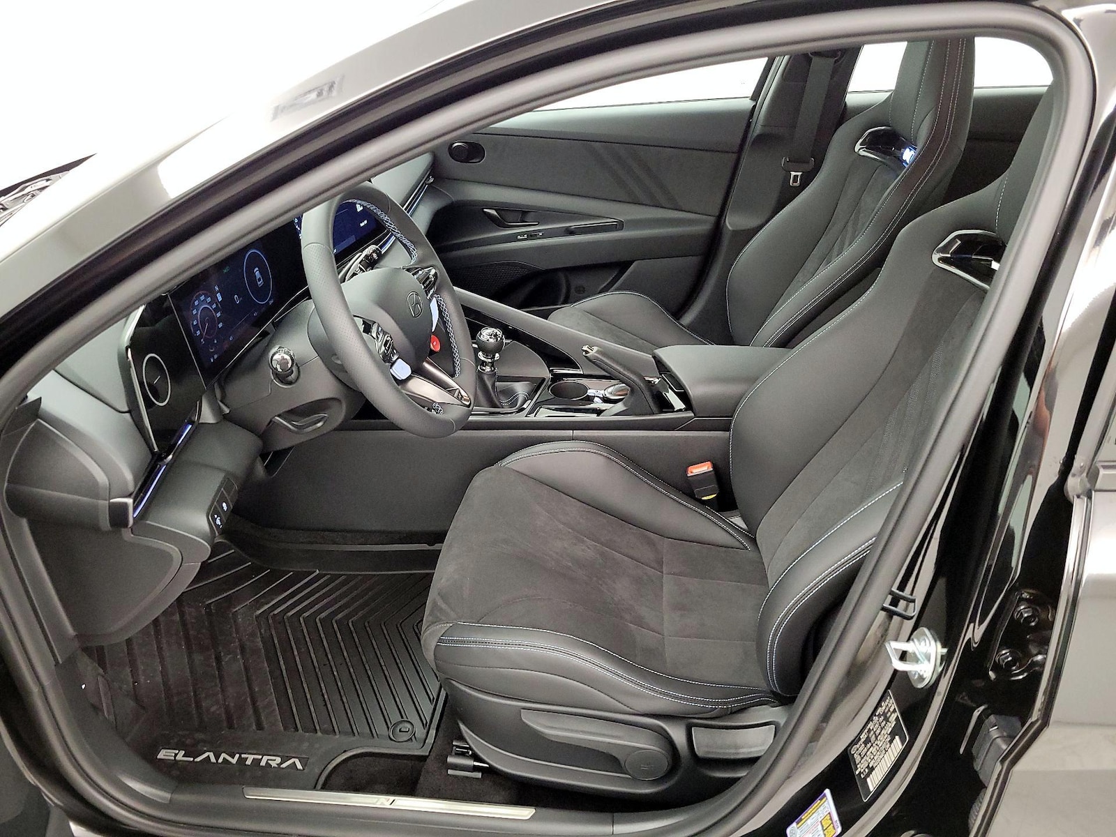 2026 Hyundai Elantra N - Photo 12