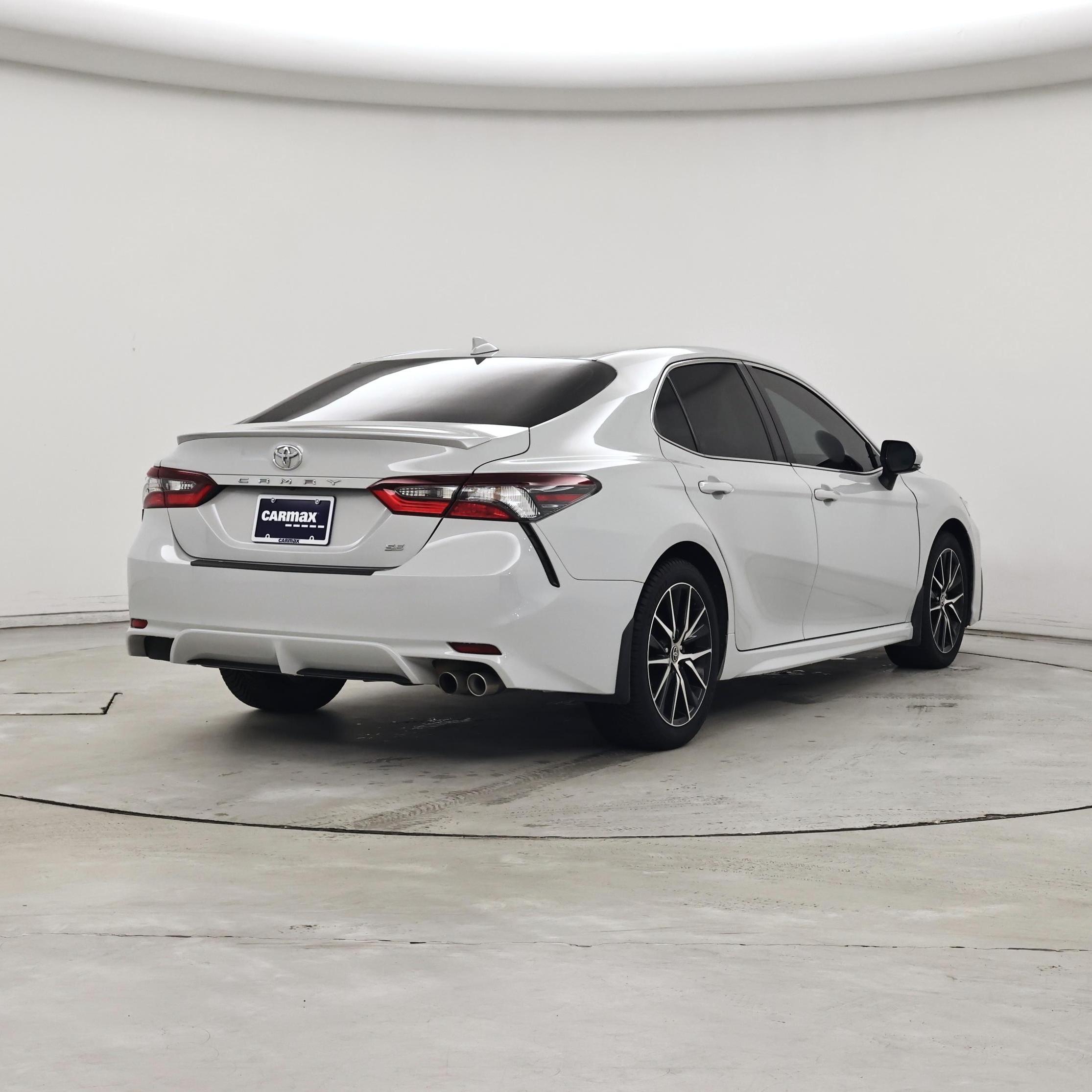 Thumbnail: 2023 Toyota Camry - 8