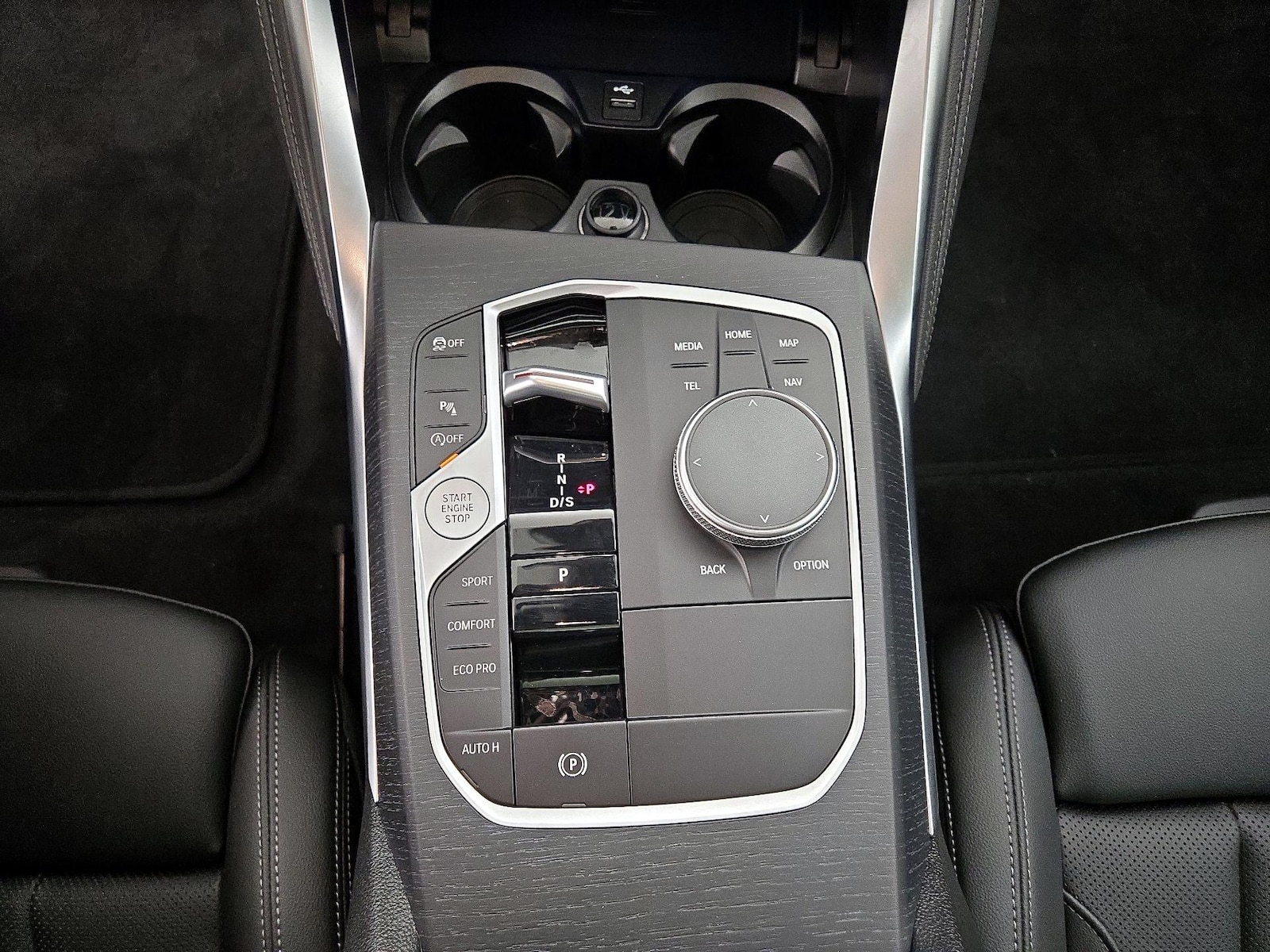 2026 BMW 2 Series 230i - Photo 19