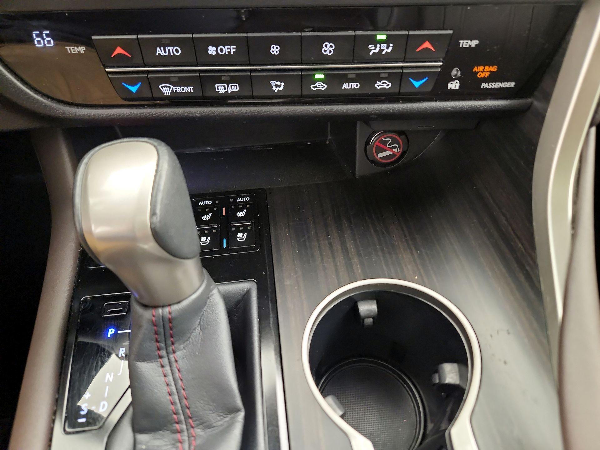Thumbnail: 2016 Lexus RX - 17