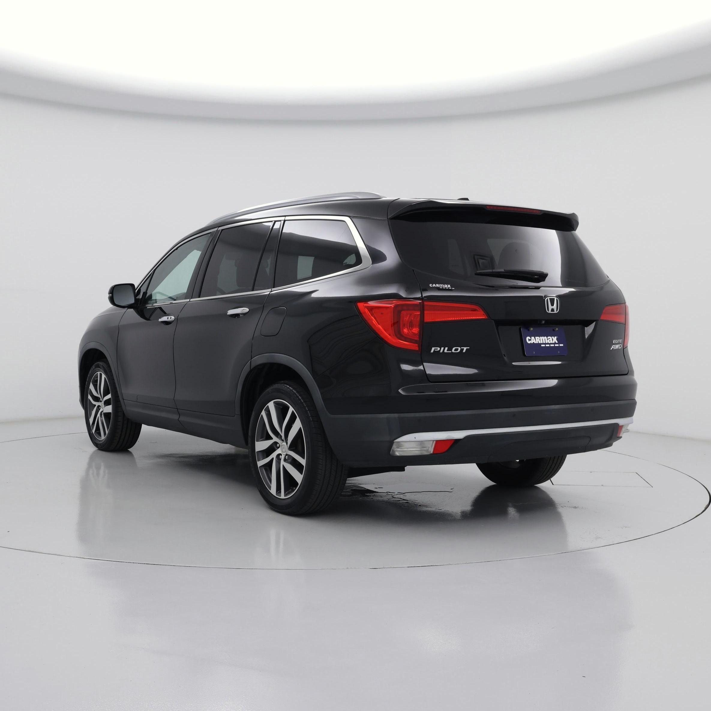 Thumbnail: 2017 Honda Pilot - 2