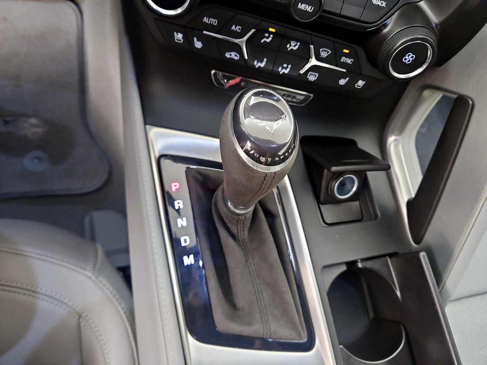 2019 Chevrolet Corvette 2LT - Photo 18