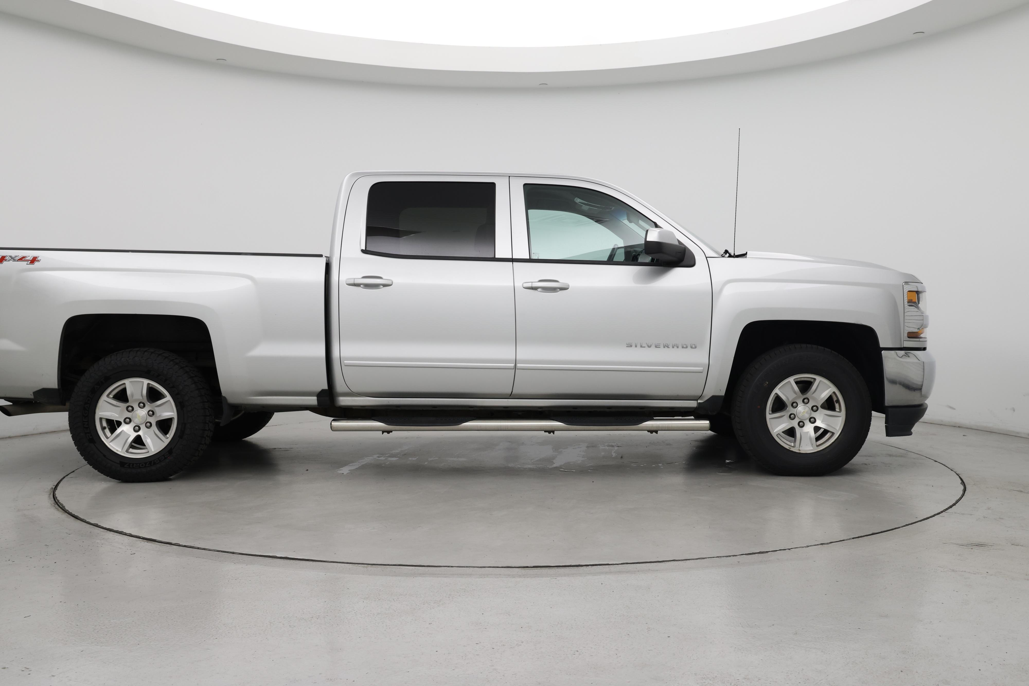 Thumbnail: 2017 Chevrolet Silverado 1500 - 7
