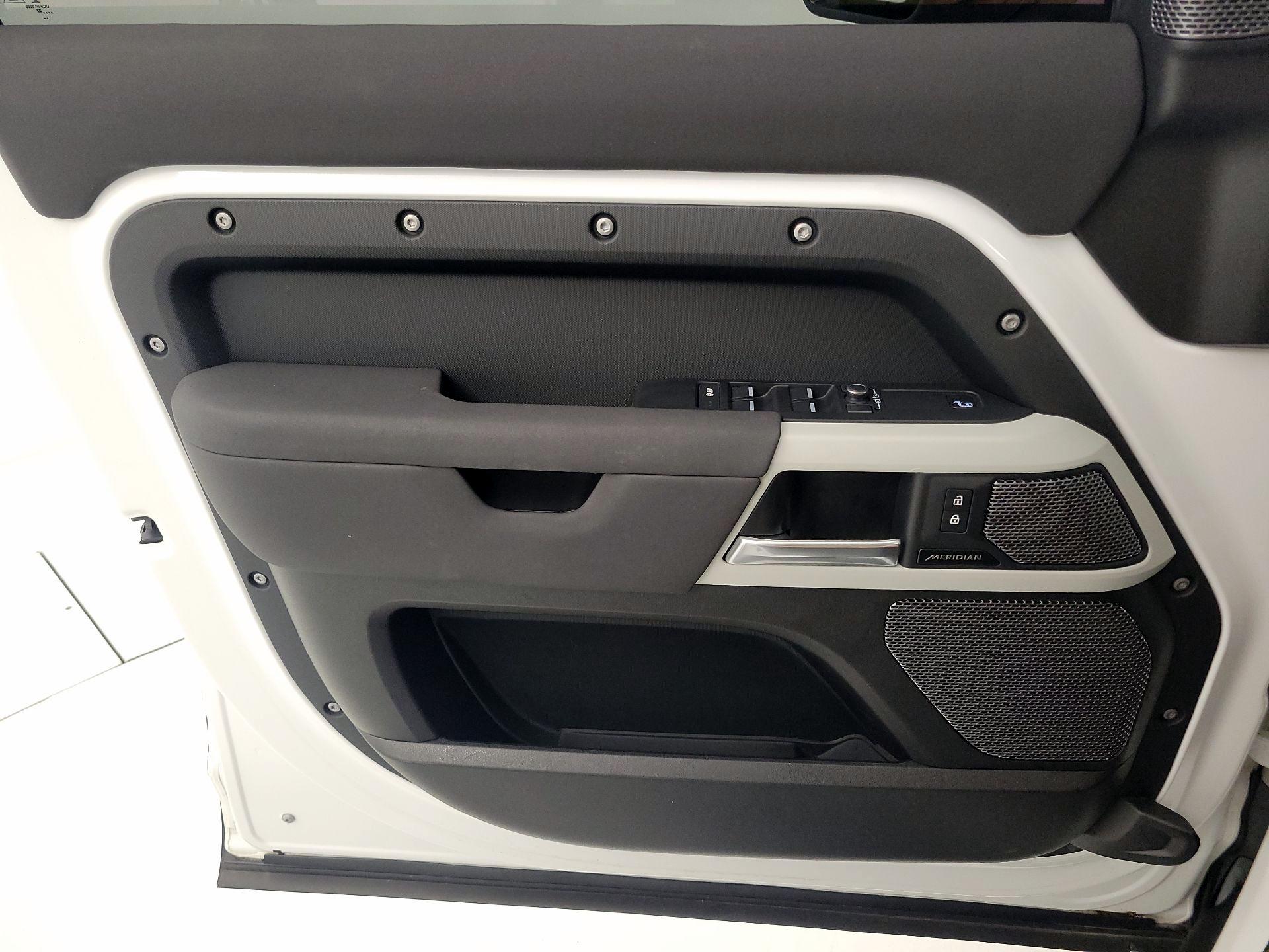 Thumbnail: 2023 Land Rover Defender - 12