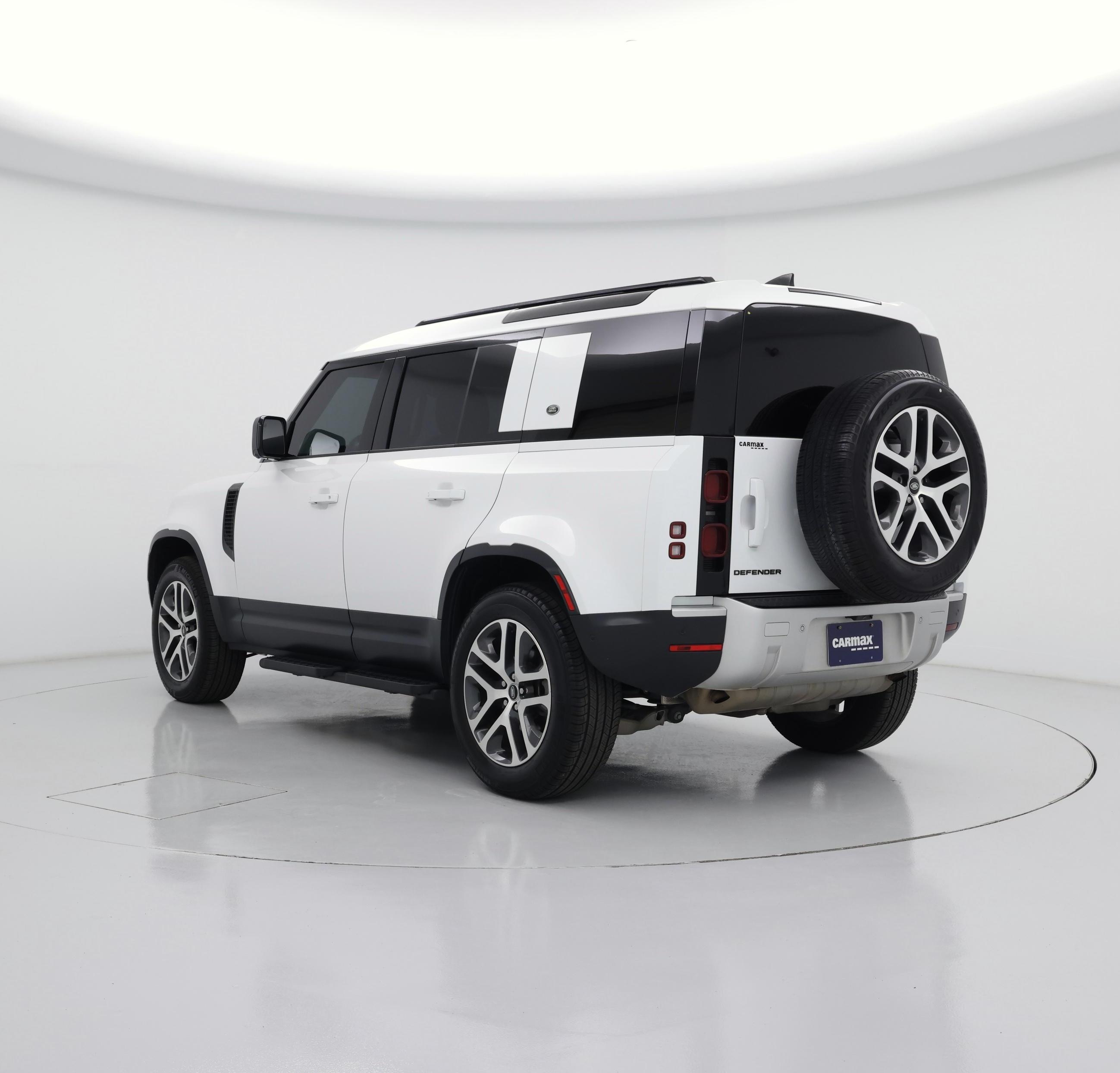 Thumbnail: 2023 Land Rover Defender - 2