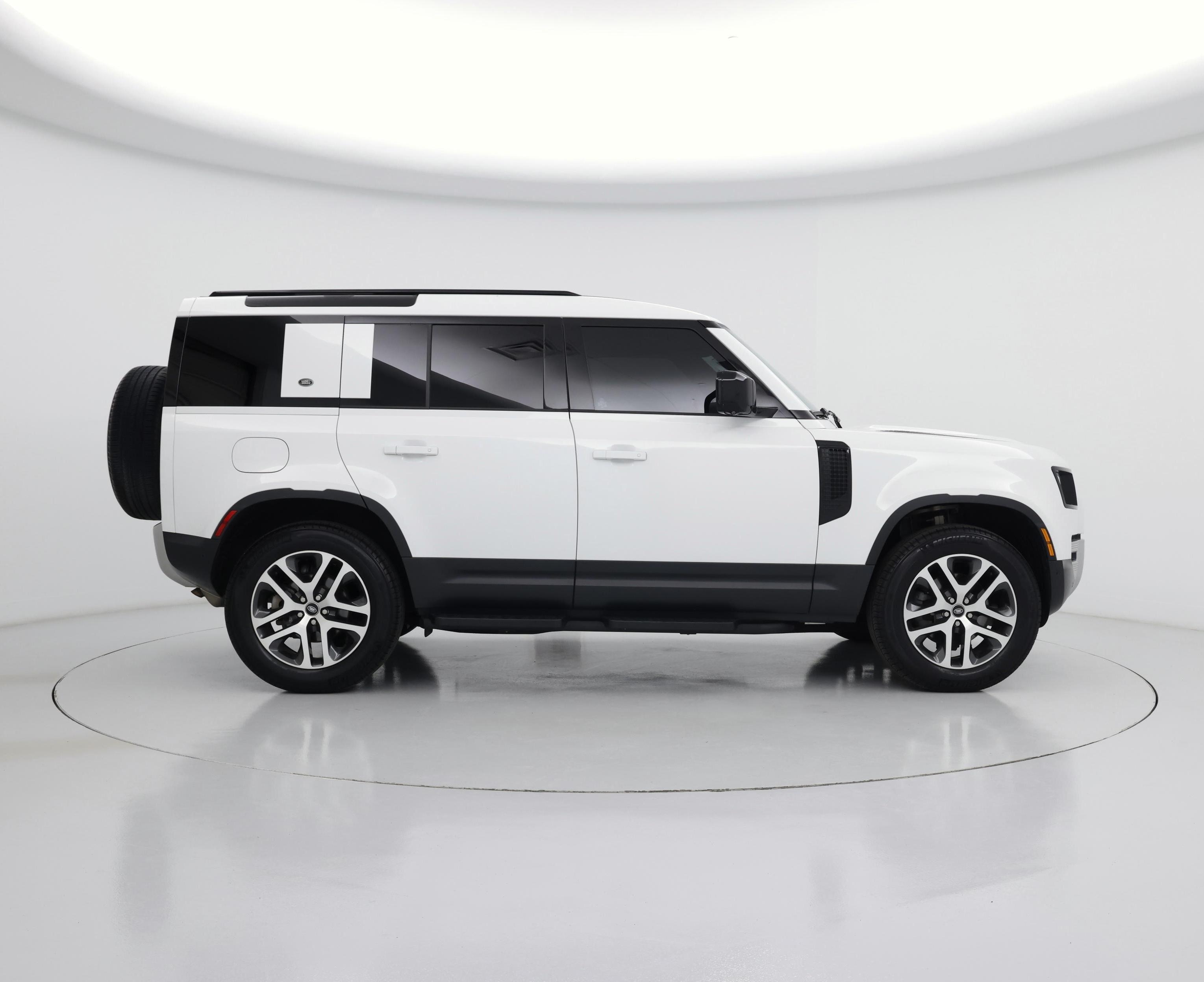 Thumbnail: 2023 Land Rover Defender - 7