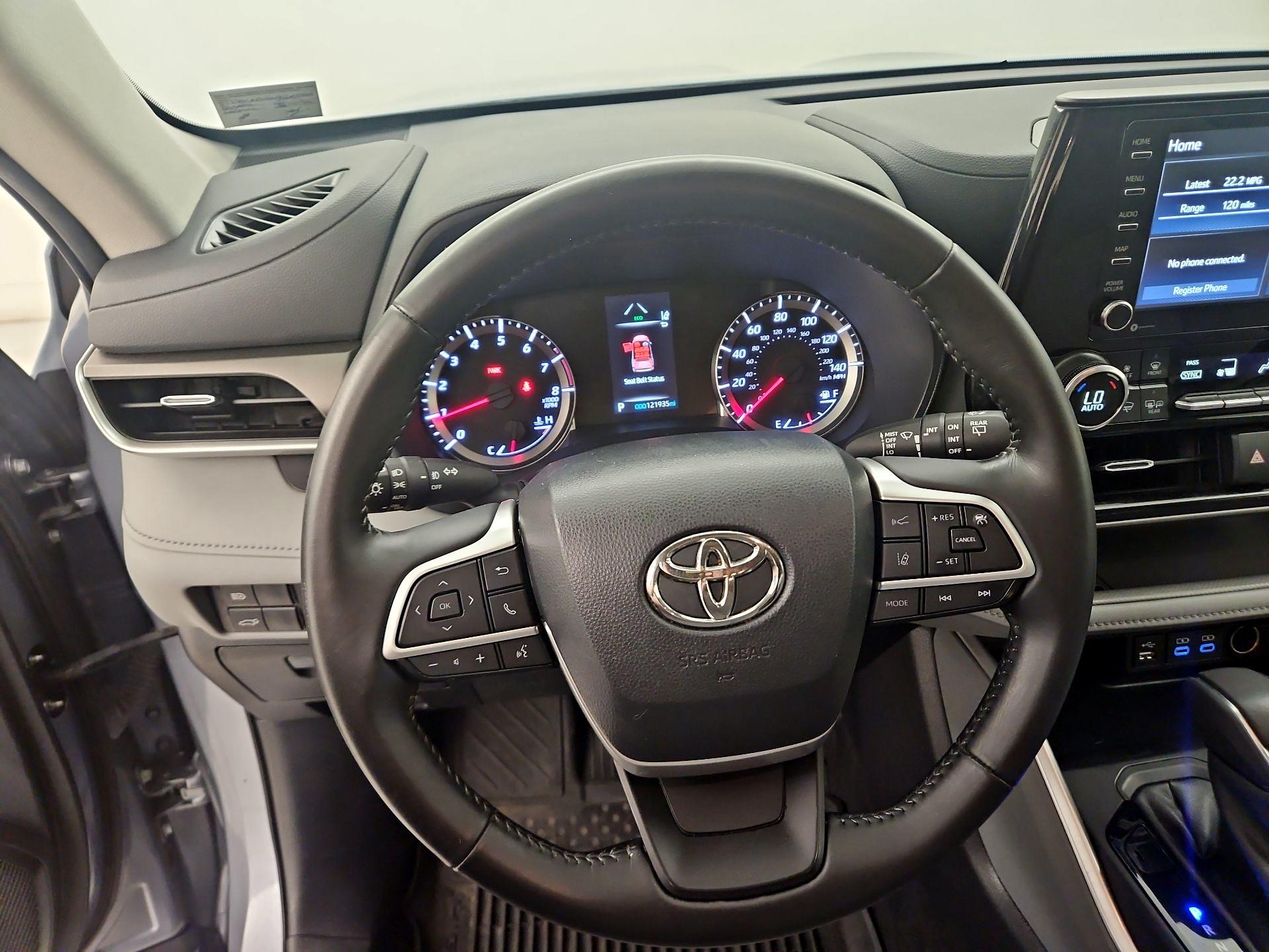 Thumbnail: 2022 Toyota Highlander - 10