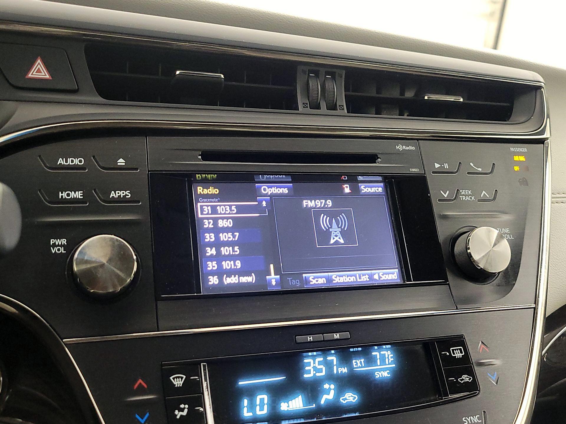 Thumbnail: 2015 Toyota Avalon - 15