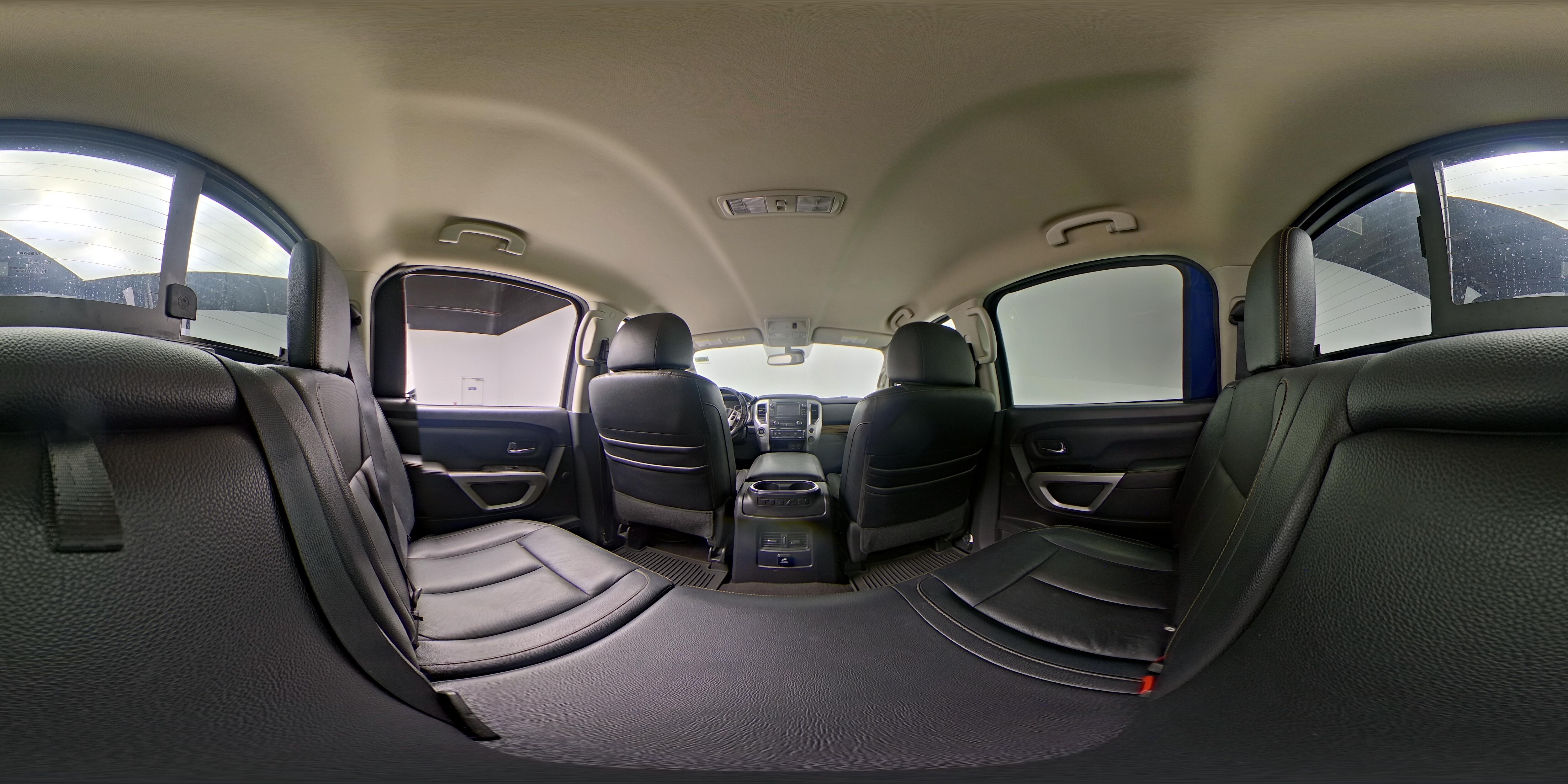 2017 Nissan Titan SL - Photo 26