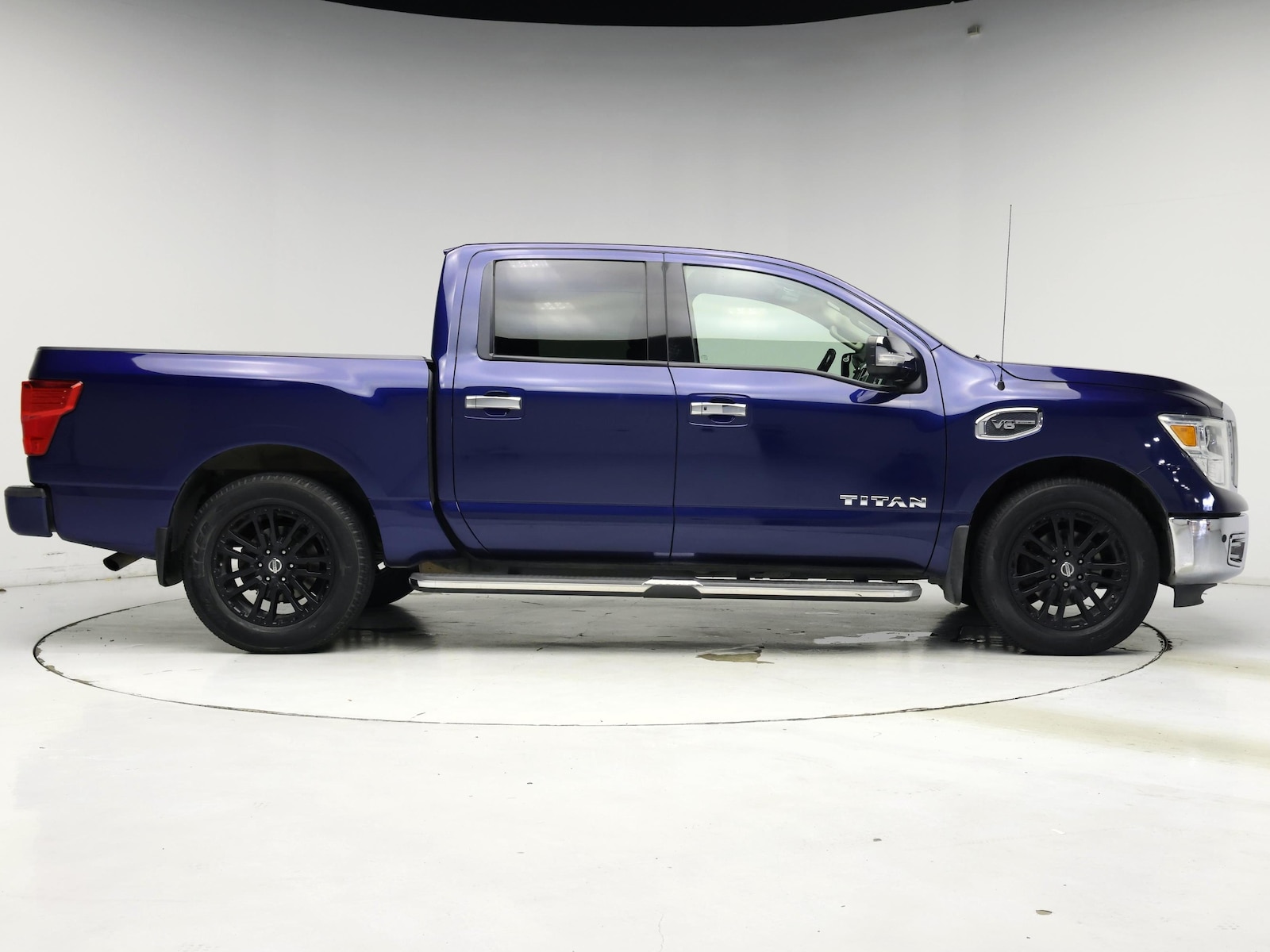 2017 Nissan Titan SL - Photo 8