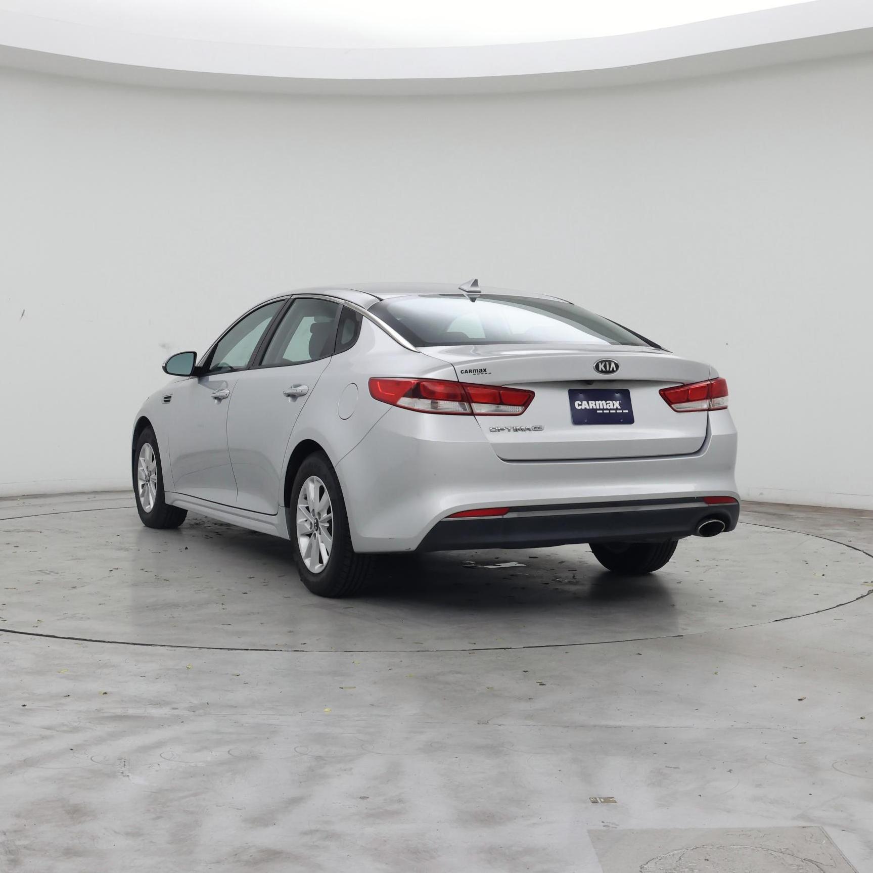 Thumbnail: 2017 Kia Optima - 2