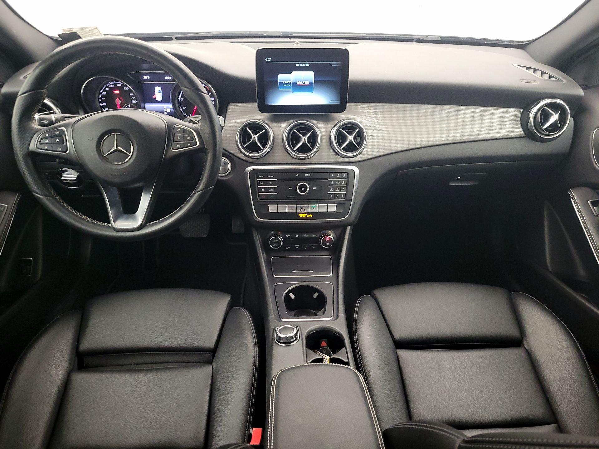 Thumbnail: 2018 Mercedes-Benz GLA - 9