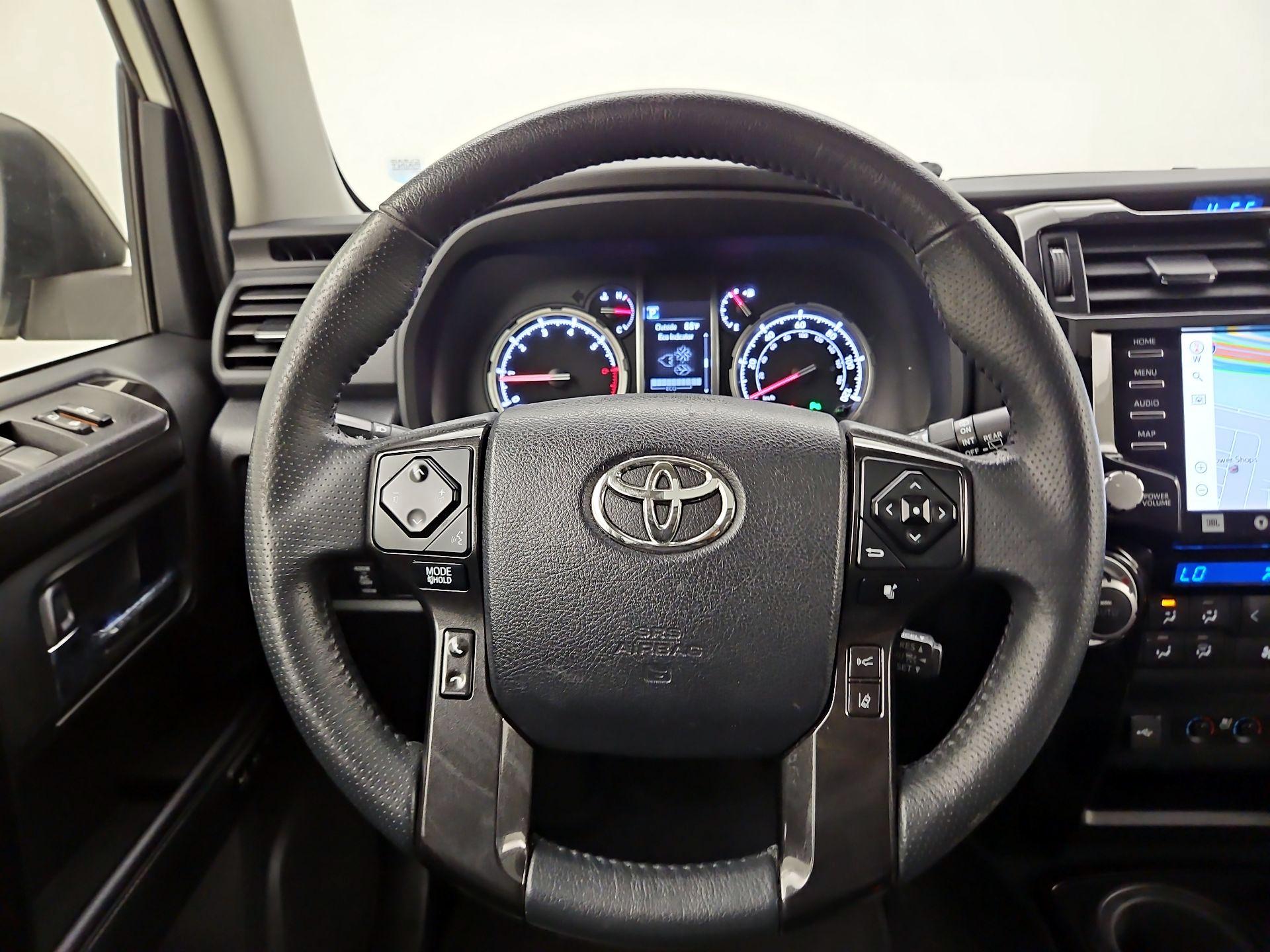 Thumbnail: 2020 Toyota 4Runner - 10