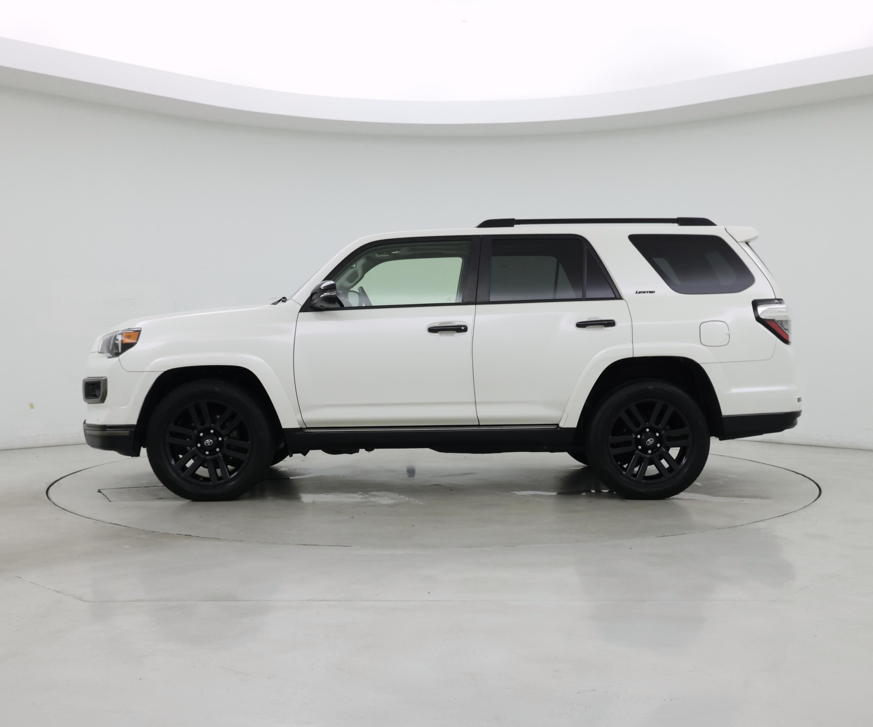 Thumbnail: 2020 Toyota 4Runner - 3