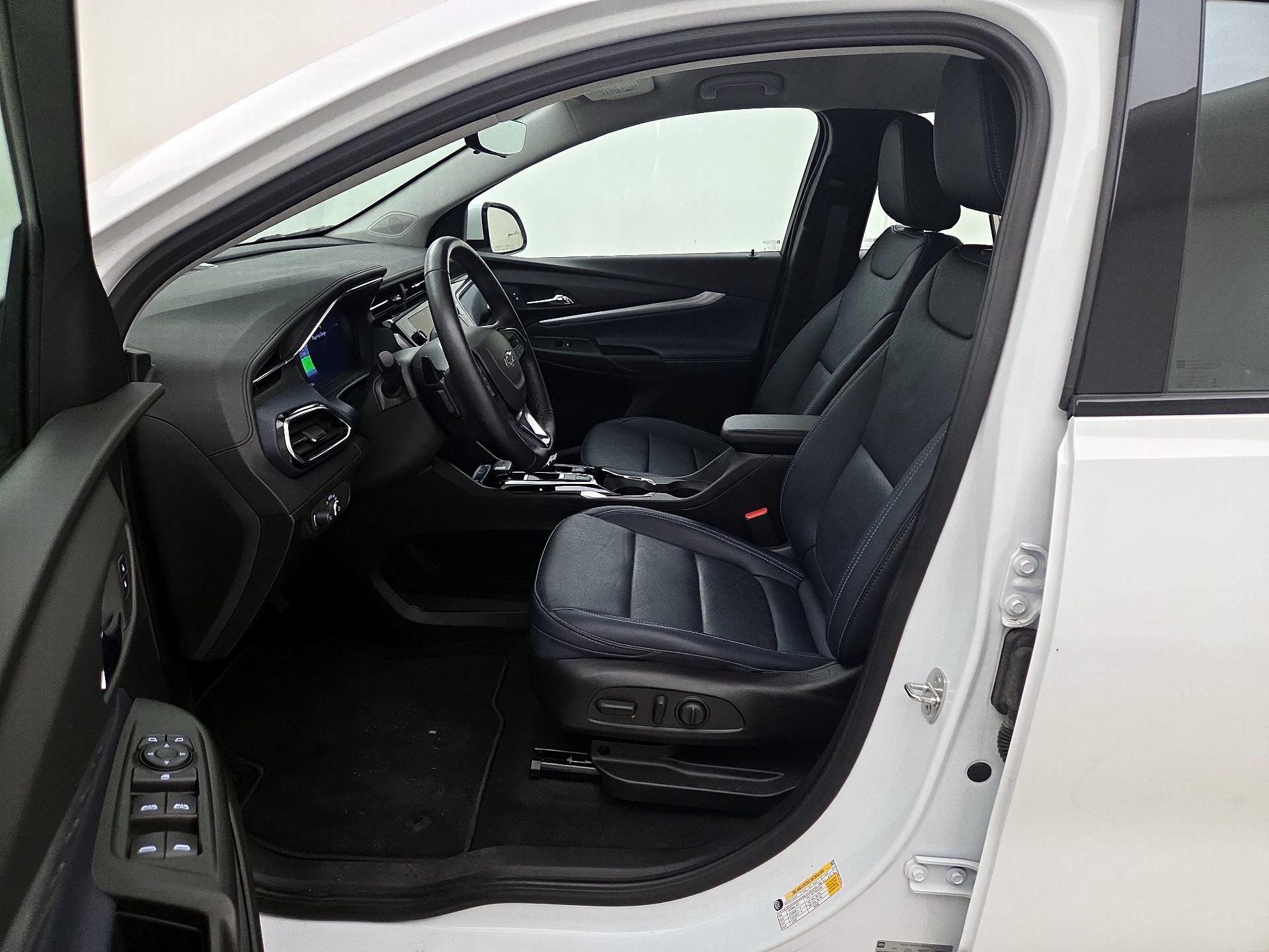 Thumbnail: 2023 Chevrolet Bolt EUV - 11