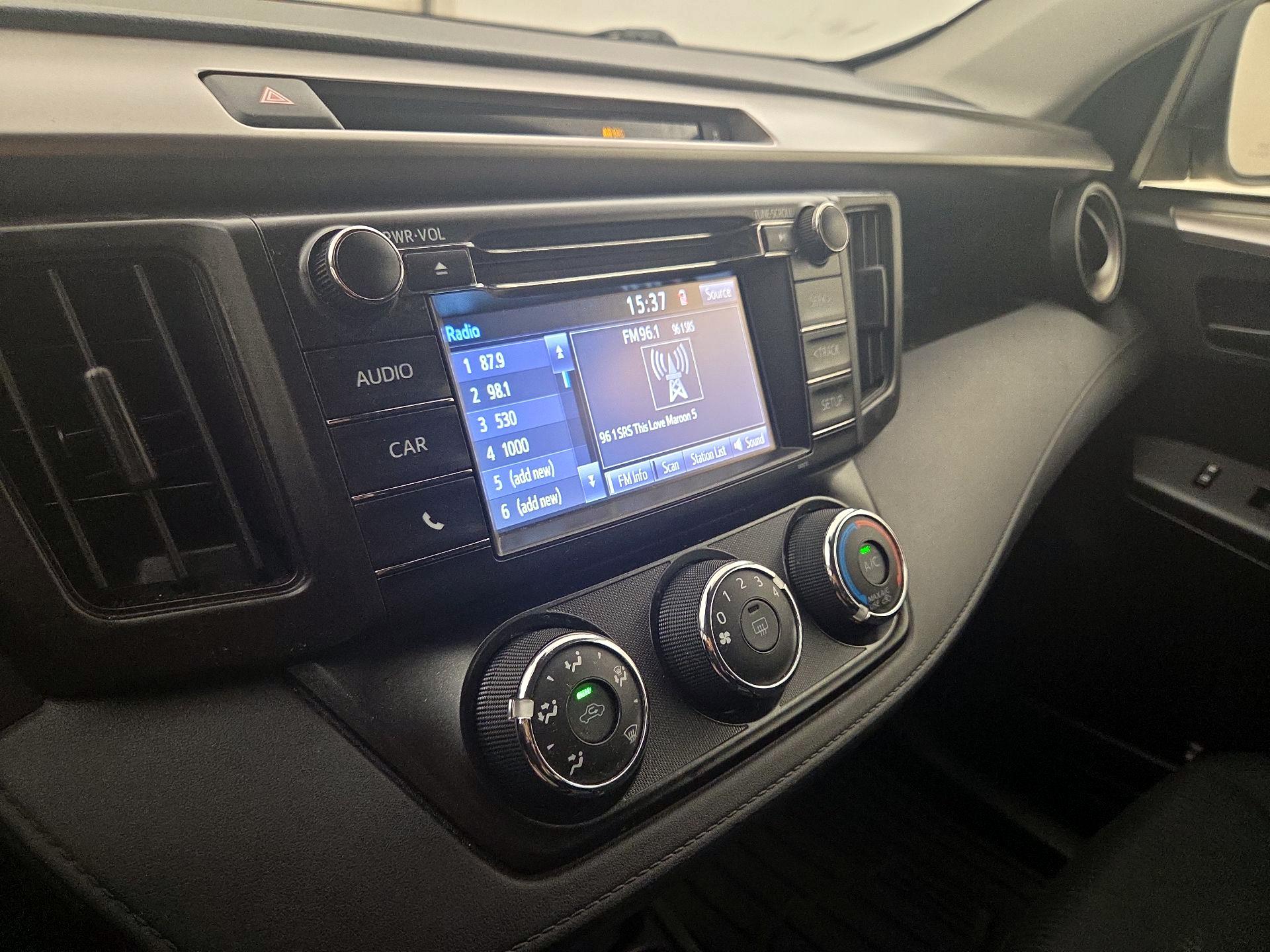 Thumbnail: 2017 Toyota RAV4 - 15