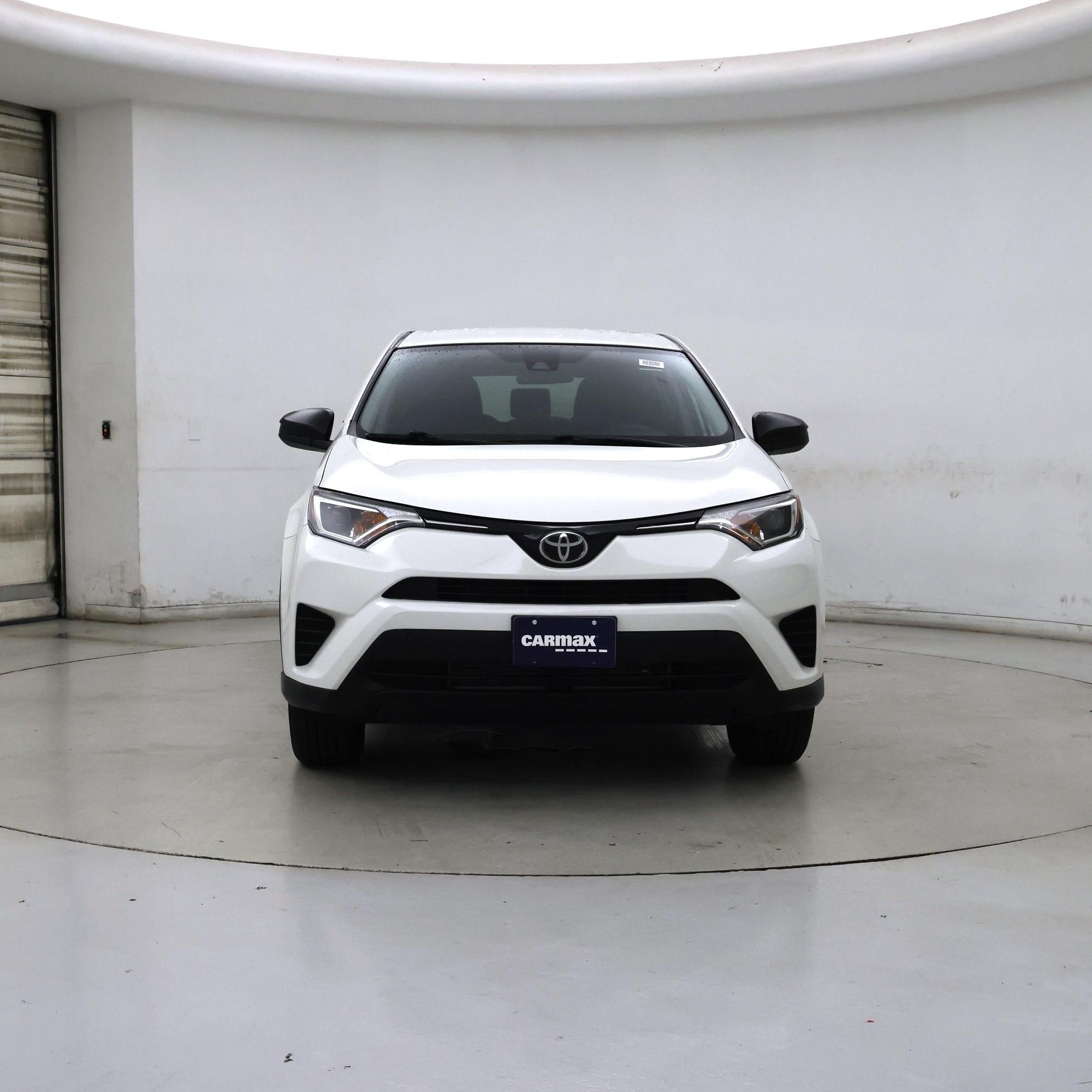 Thumbnail: 2017 Toyota RAV4 - 5
