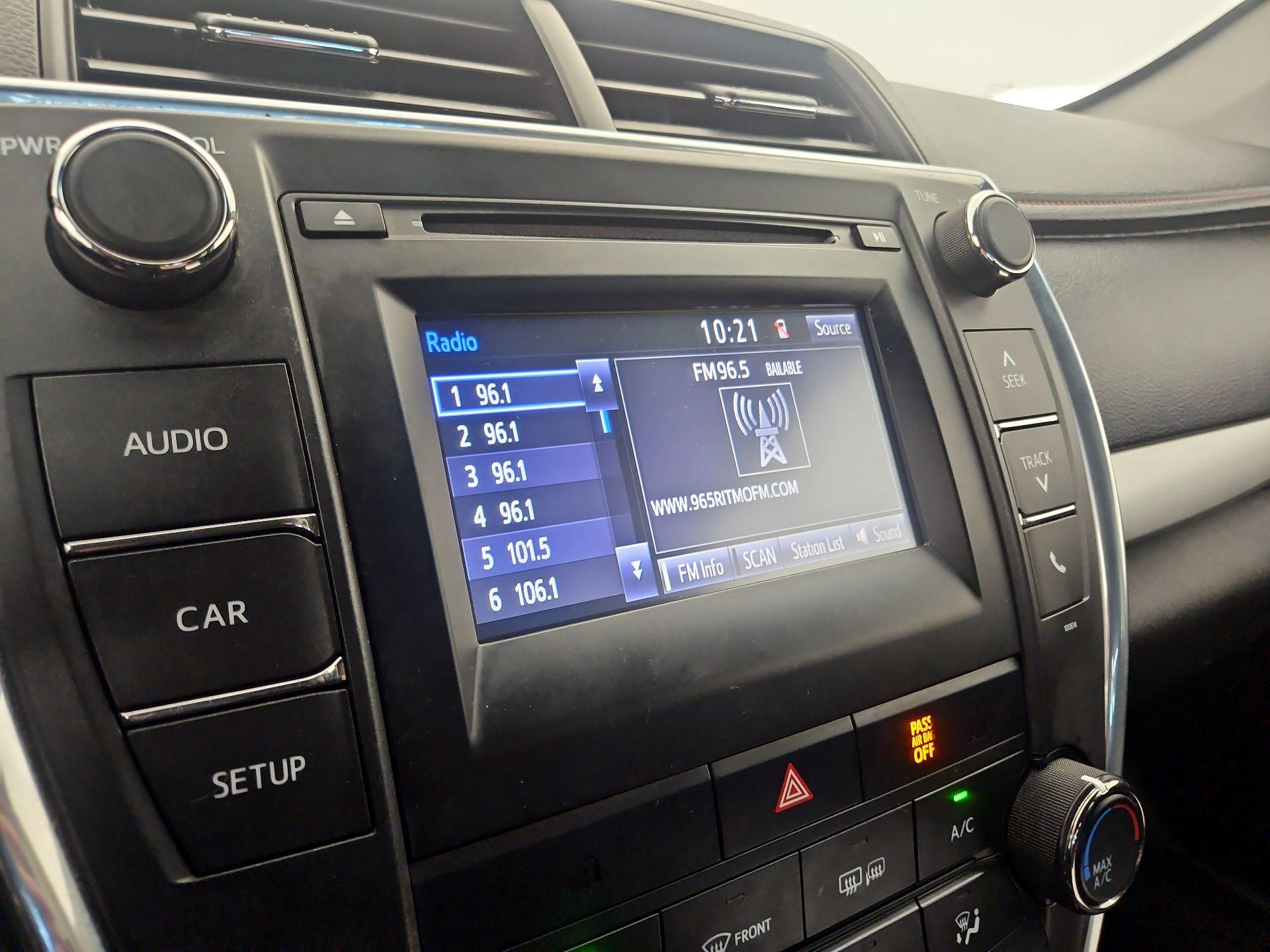 Thumbnail: 2016 Toyota Camry - 16