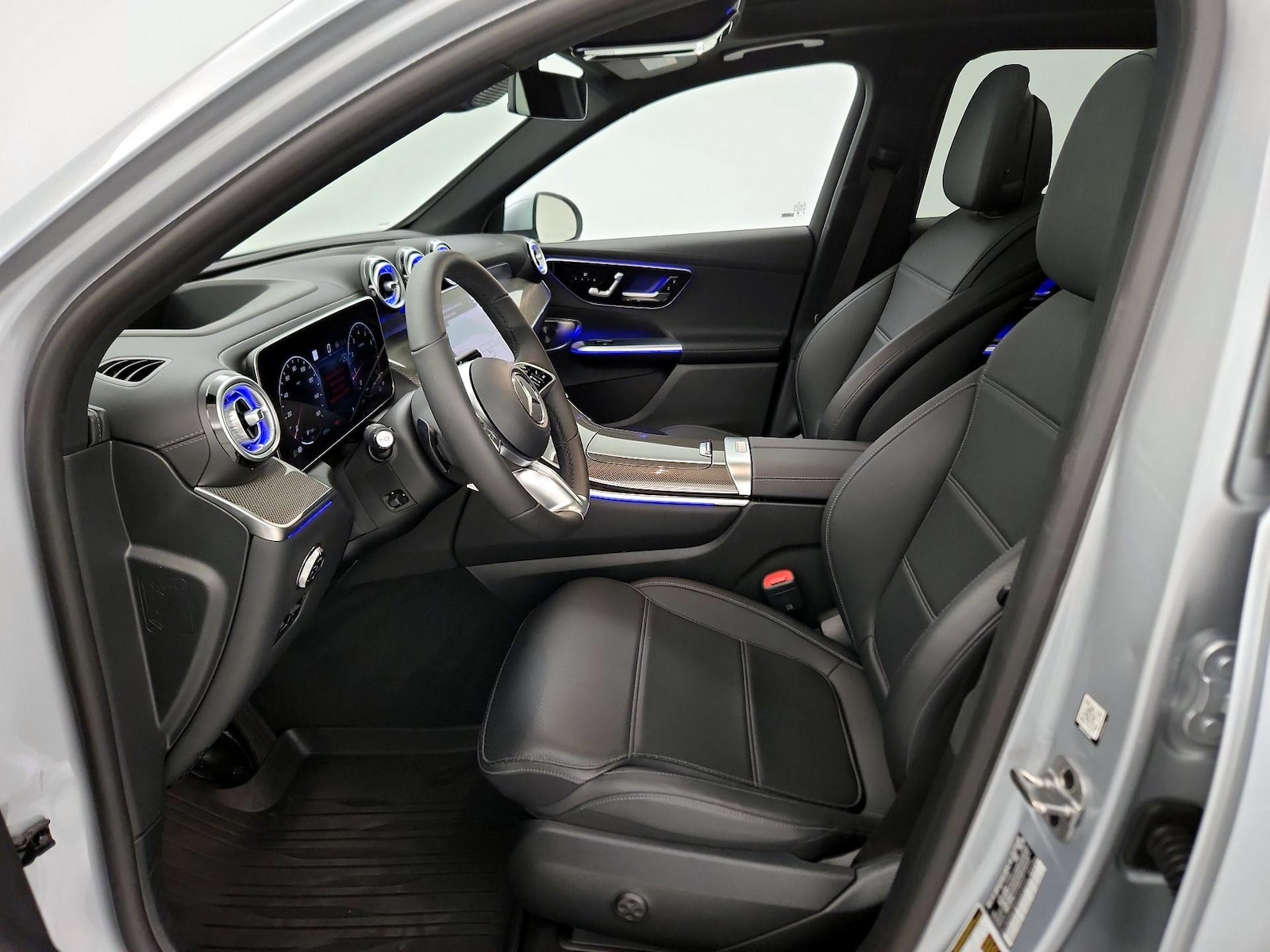 2023 Mercedes-Benz GLC GLC 300 - Photo 12