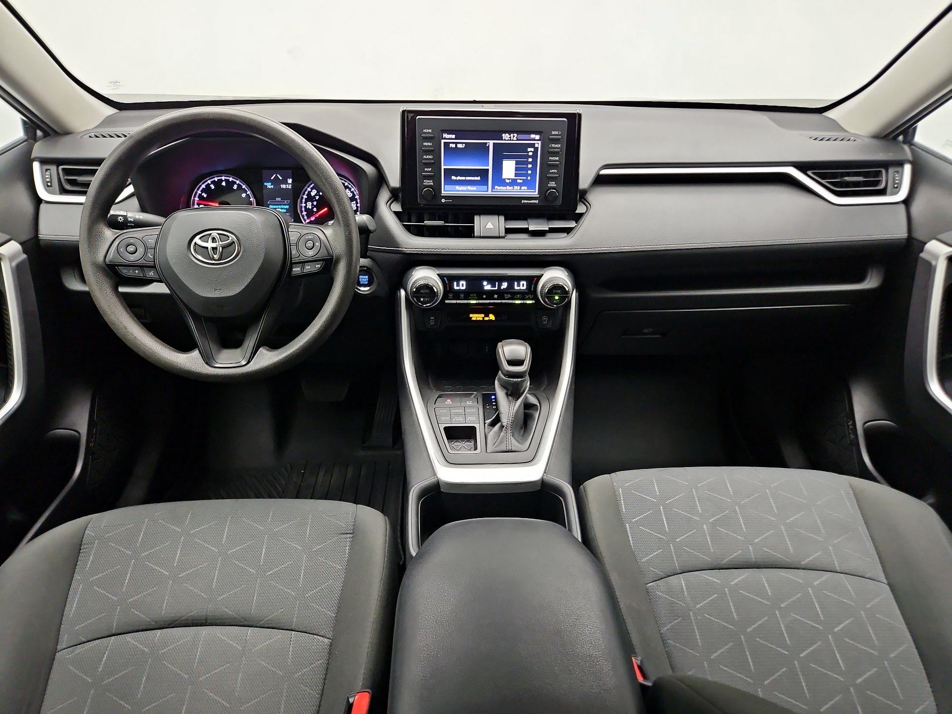 Thumbnail: 2022 Toyota RAV4 - 9