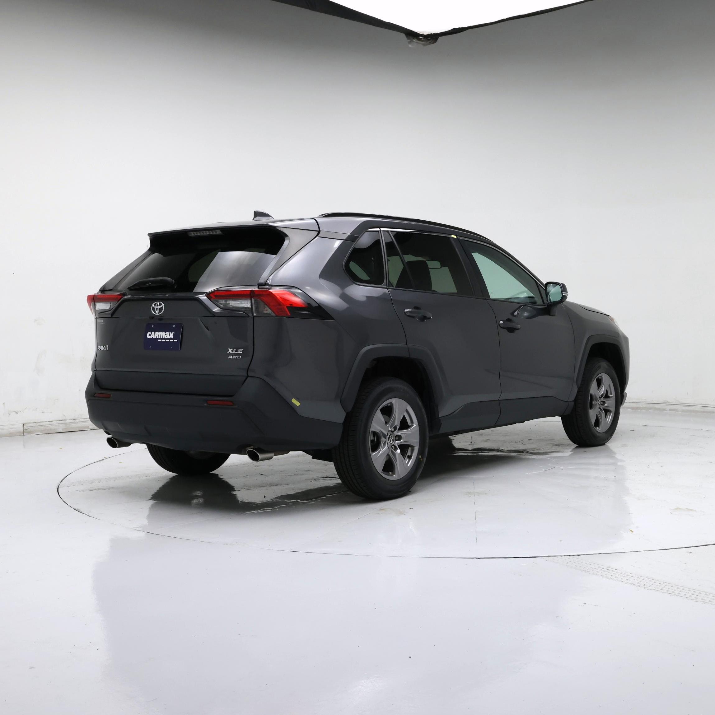 Thumbnail: 2022 Toyota RAV4 - 8