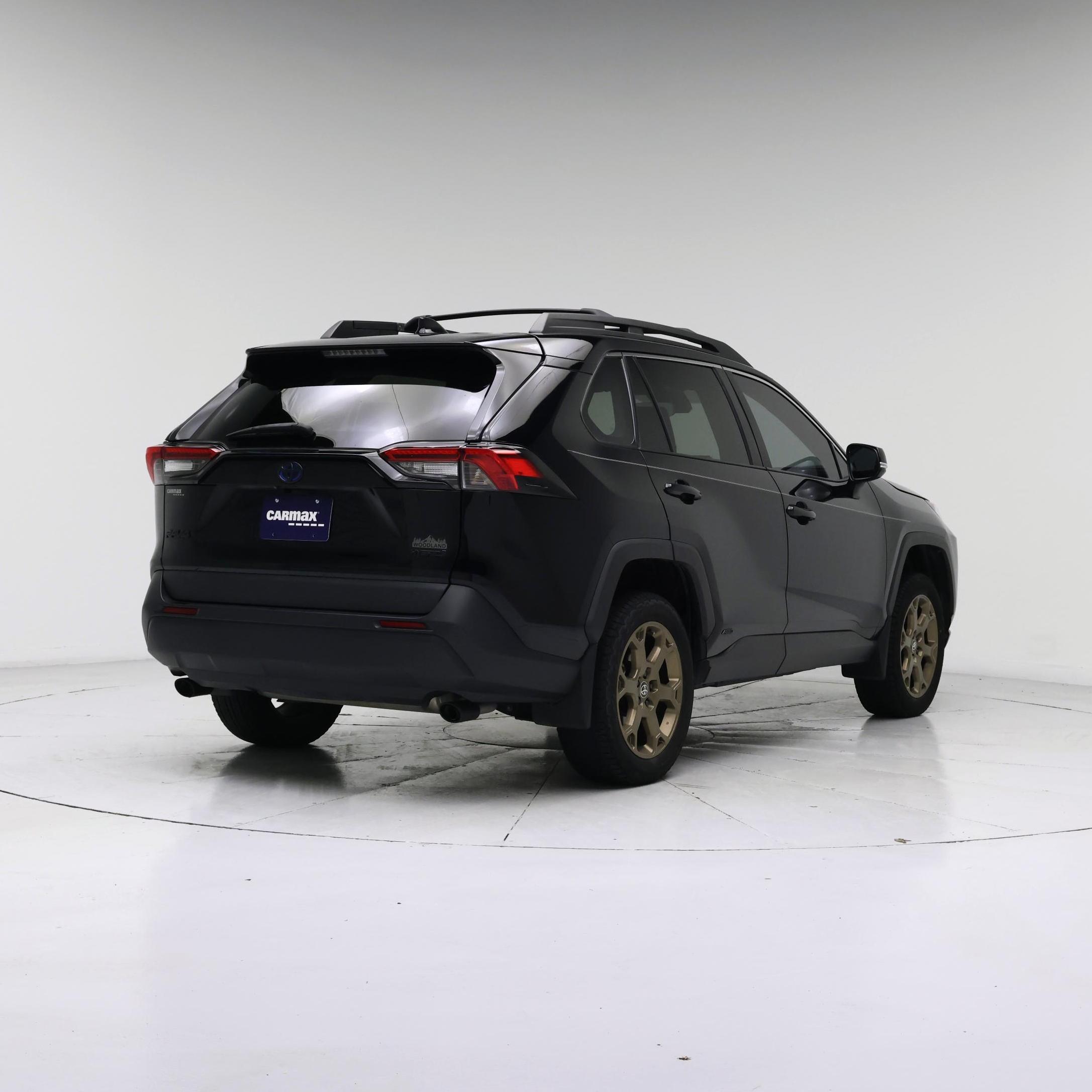 Thumbnail: 2023 Toyota RAV4 - 8