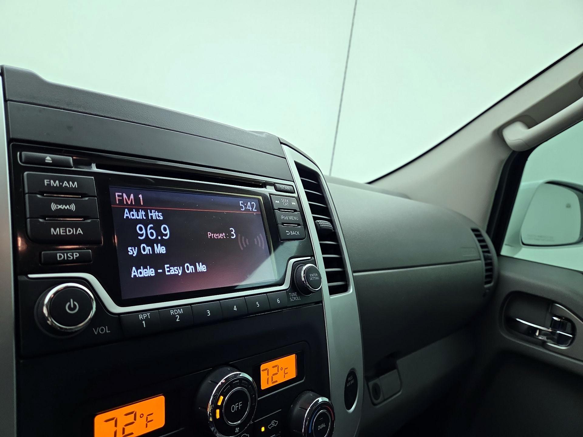 Thumbnail: 2017 Nissan Frontier - 15