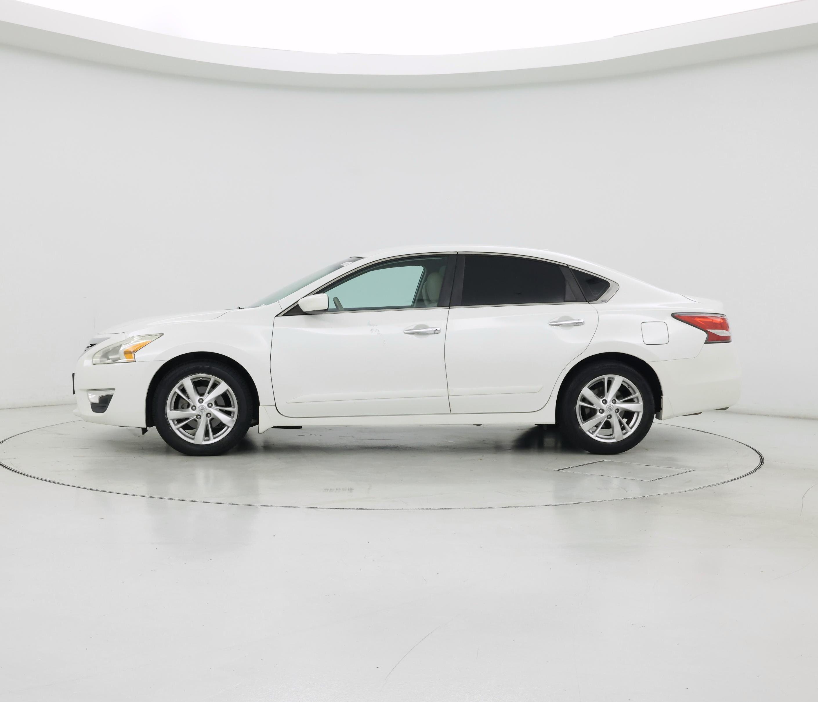 Thumbnail: 2014 Nissan Altima - 3