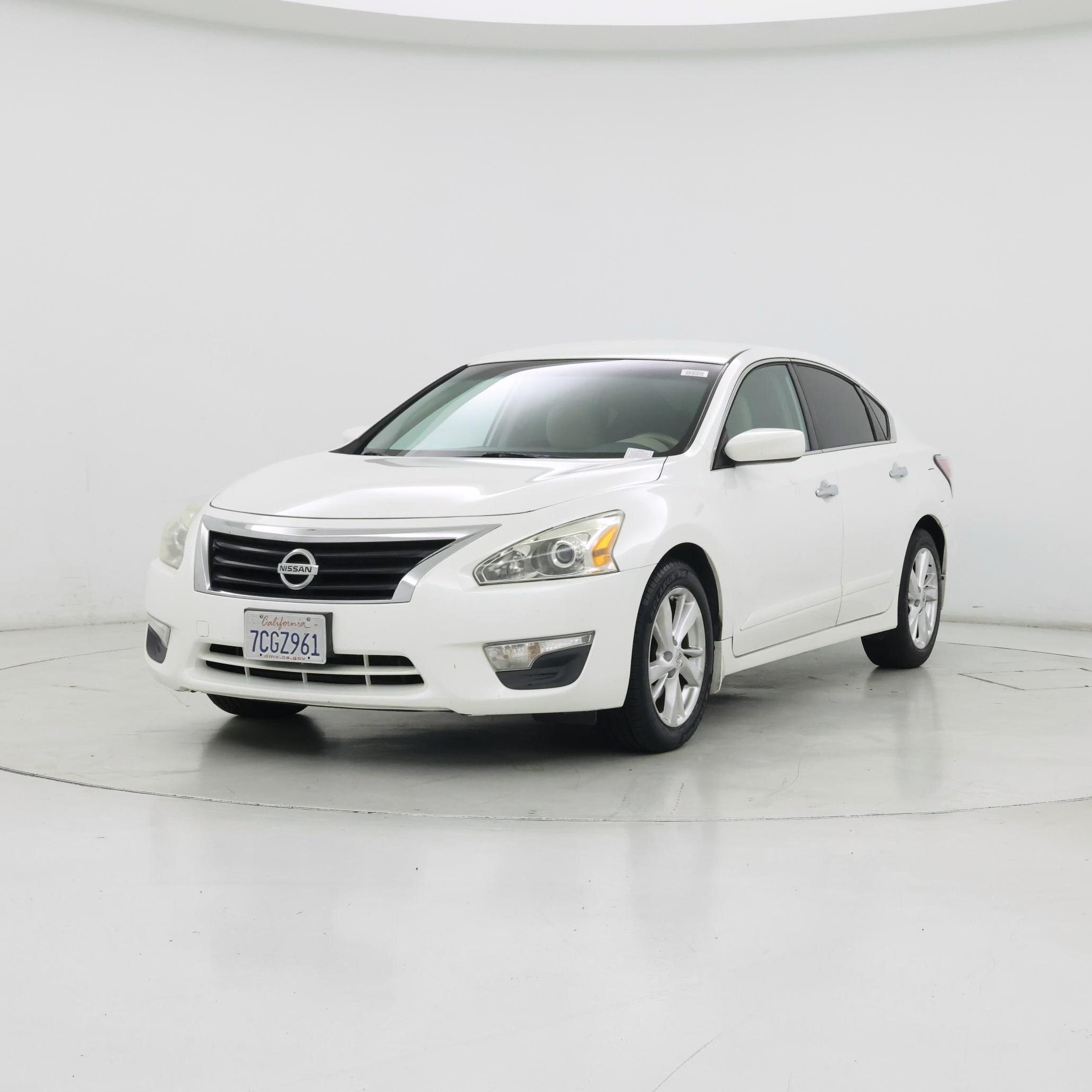 Thumbnail: 2014 Nissan Altima - 4