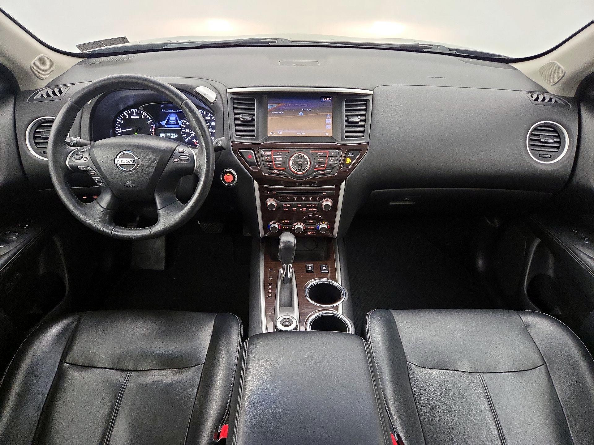 Thumbnail: 2015 Nissan Pathfinder - 9